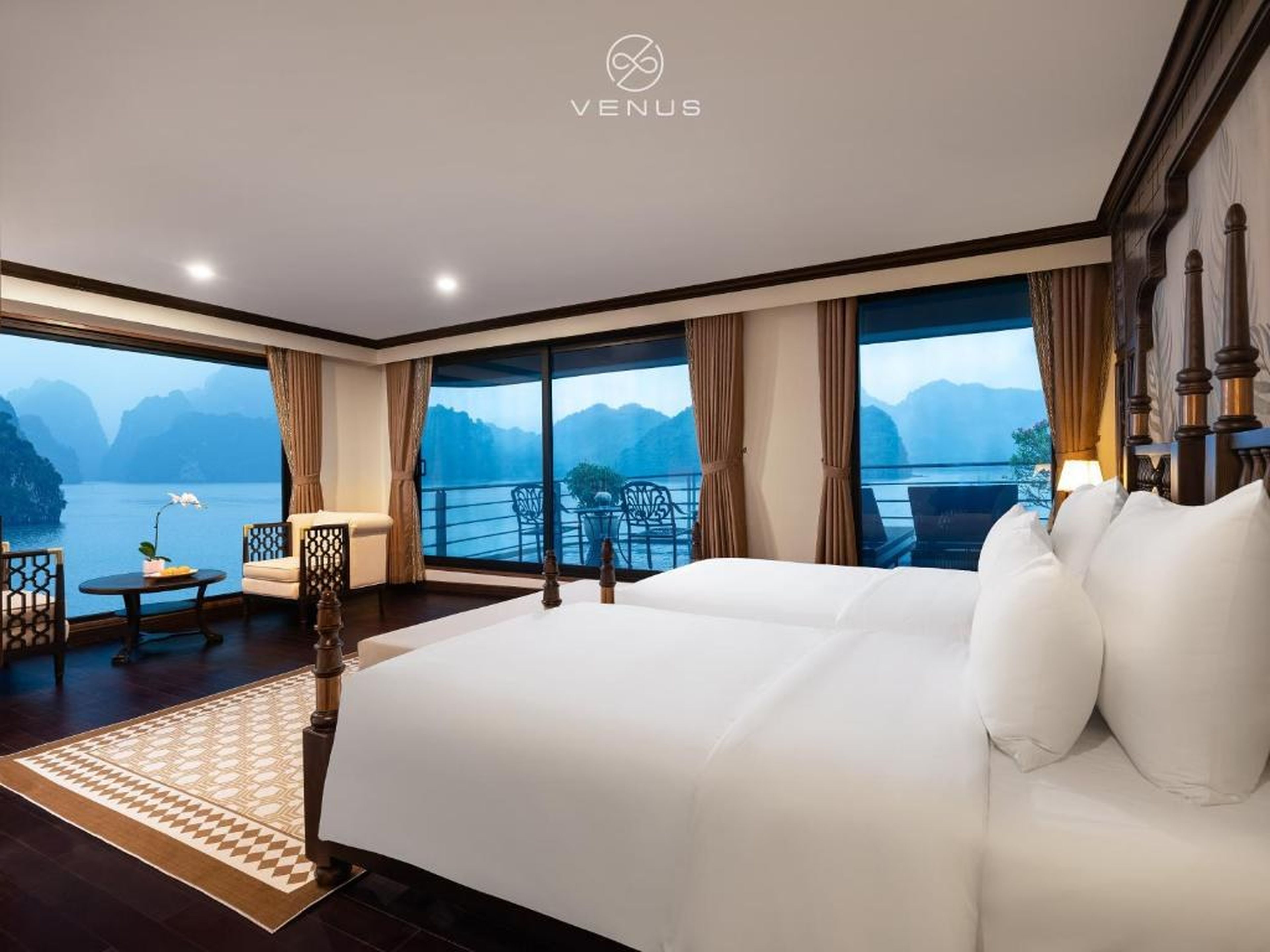 Venus Cruises Halong Bay by Venus Group - Hình 1
