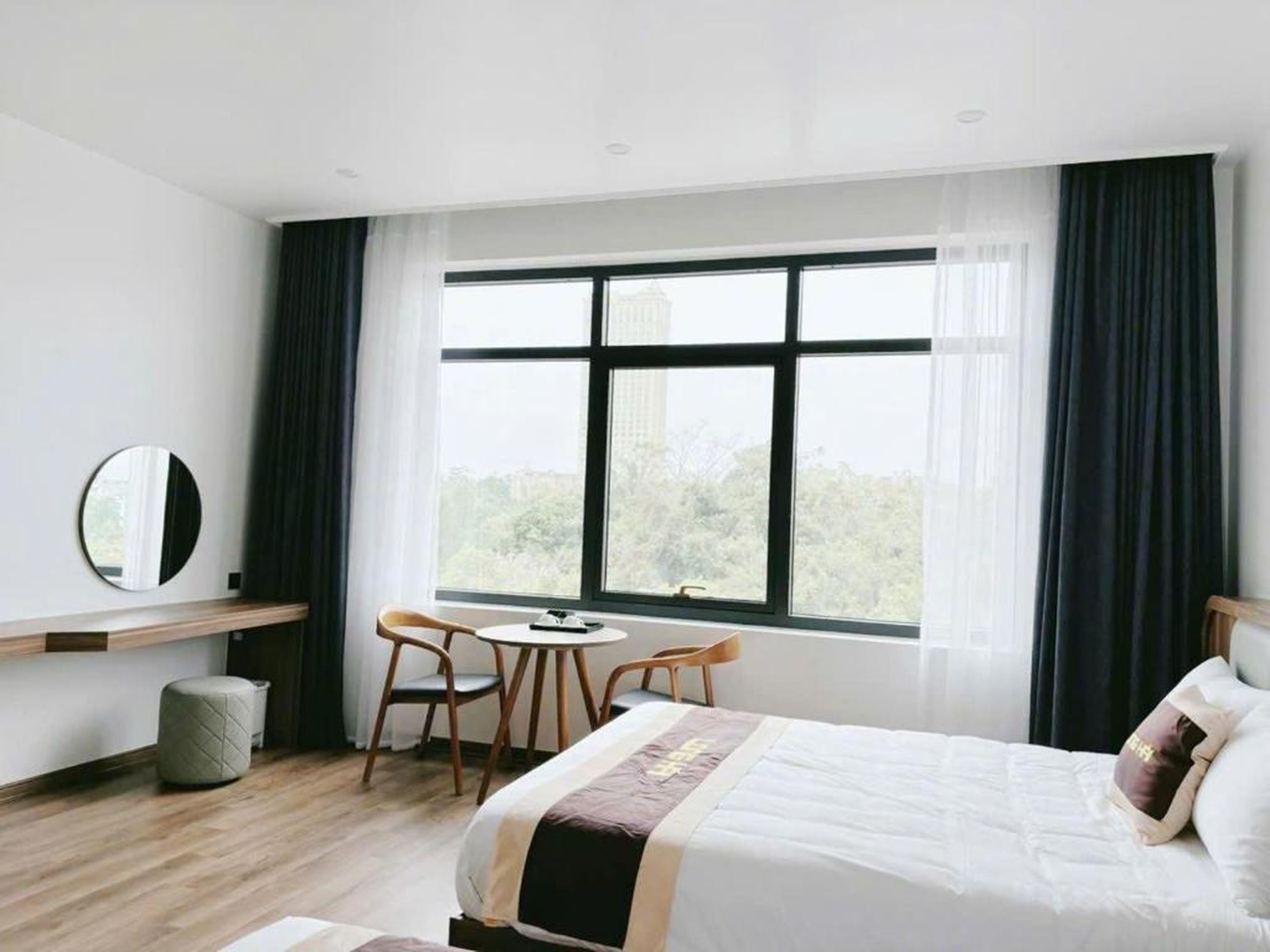 Long Hải Hotel - Hình 2