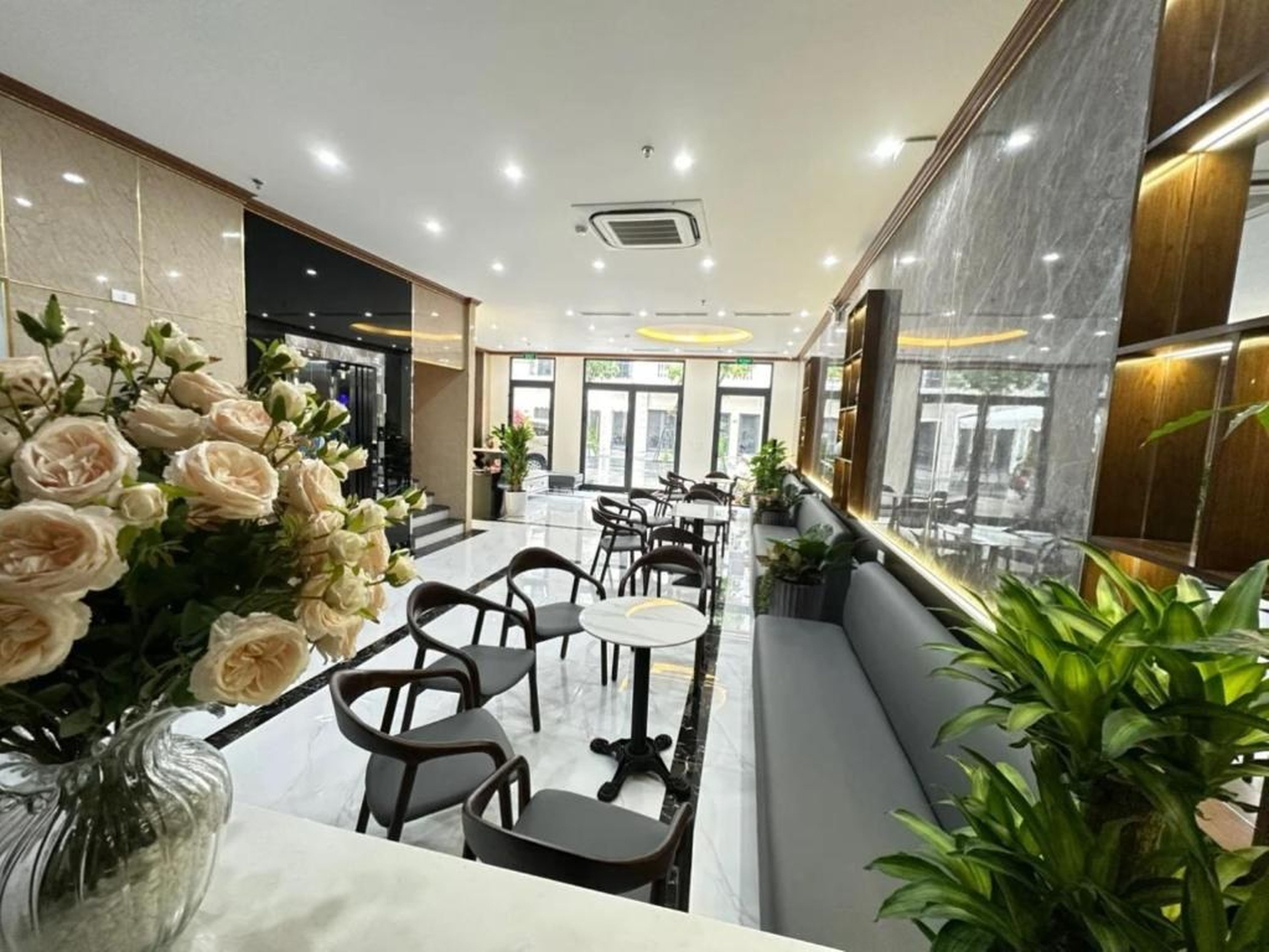 My Hotel Hạ Long - Hình 37