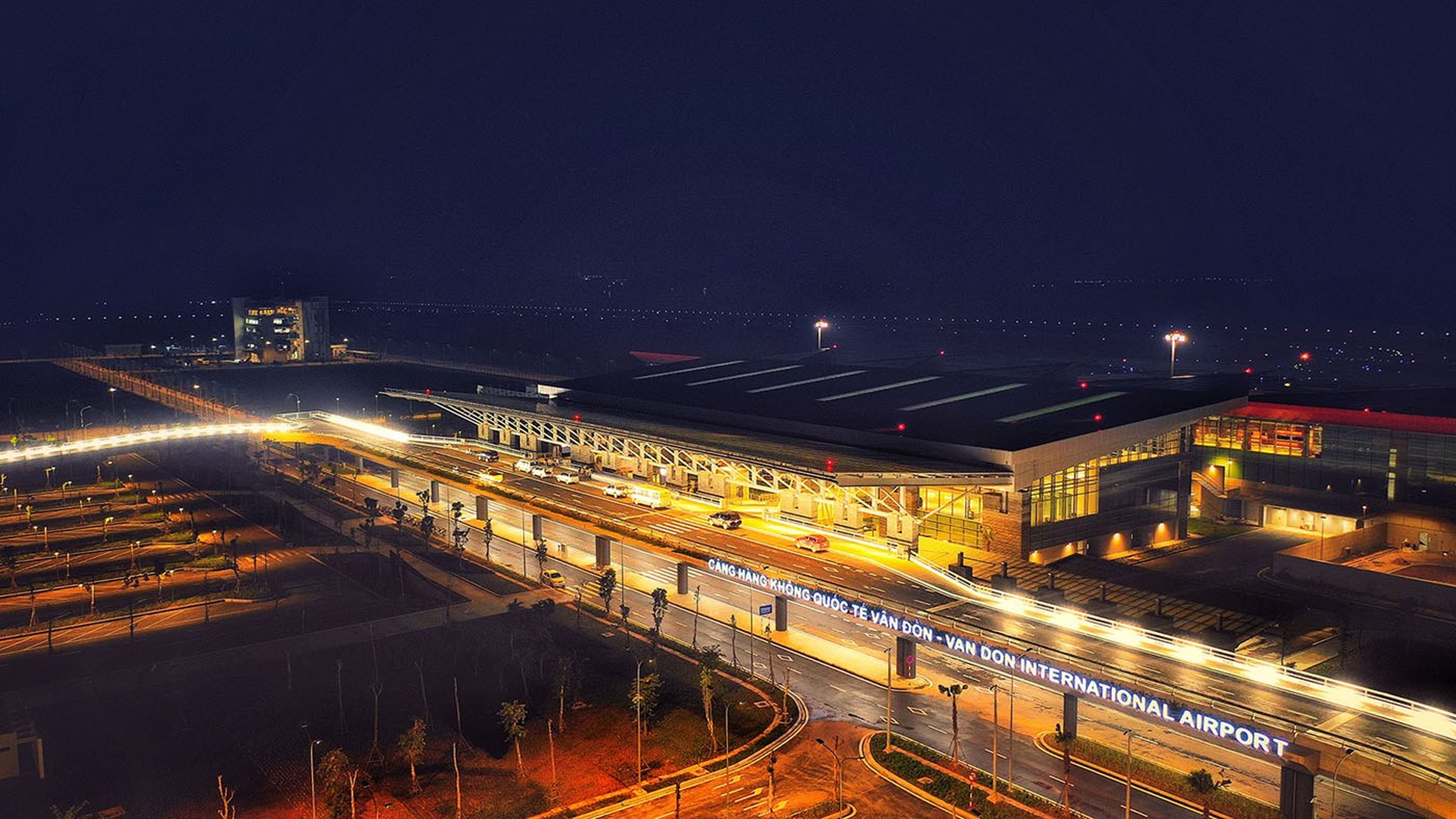 Di chuyển từ Sài Gòn đến Vân Đồn cực chi tiết. - Hình 1