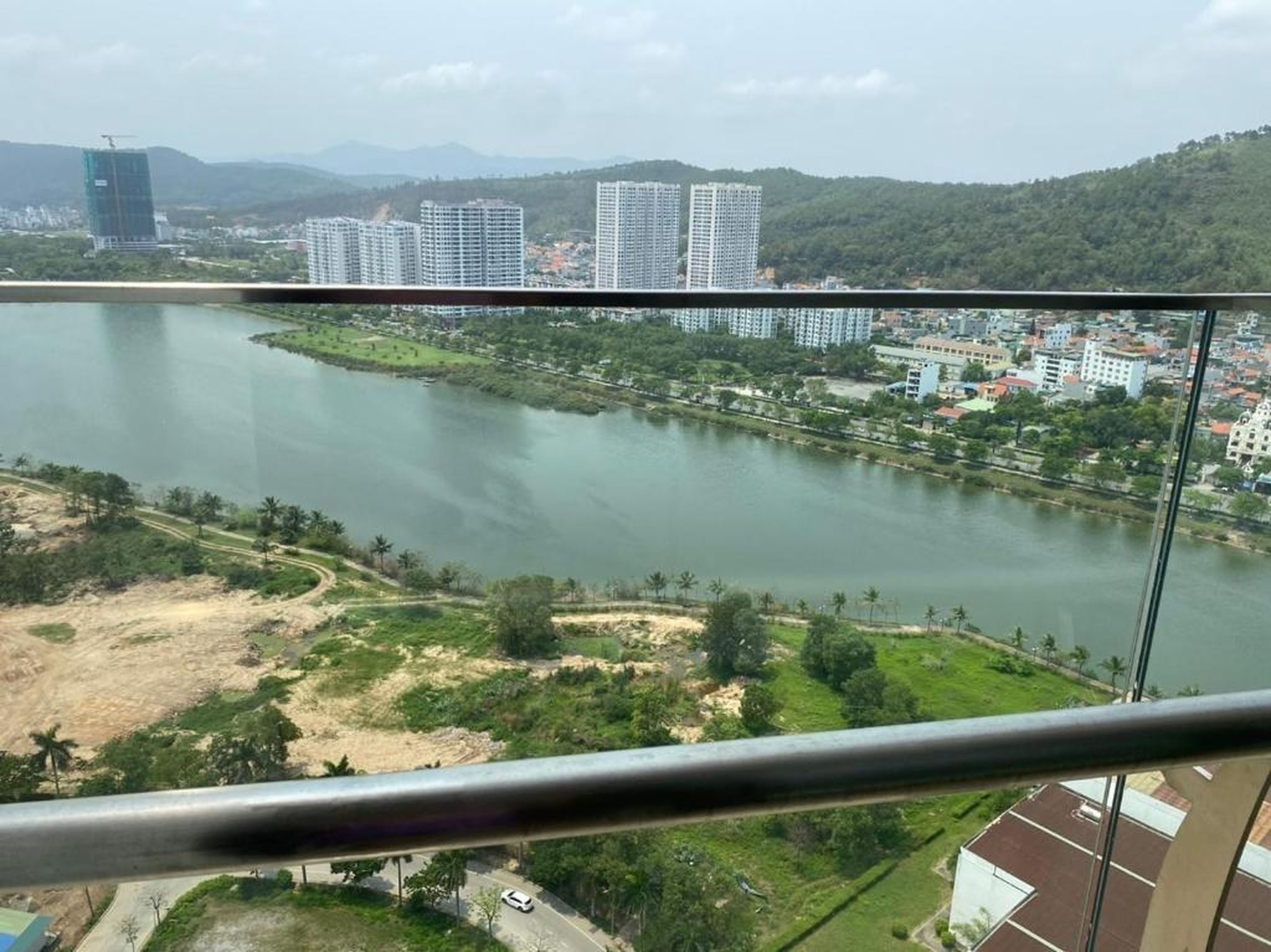 Homestay Citadine Ha Long Apartment with amazing sea view - Hình 22