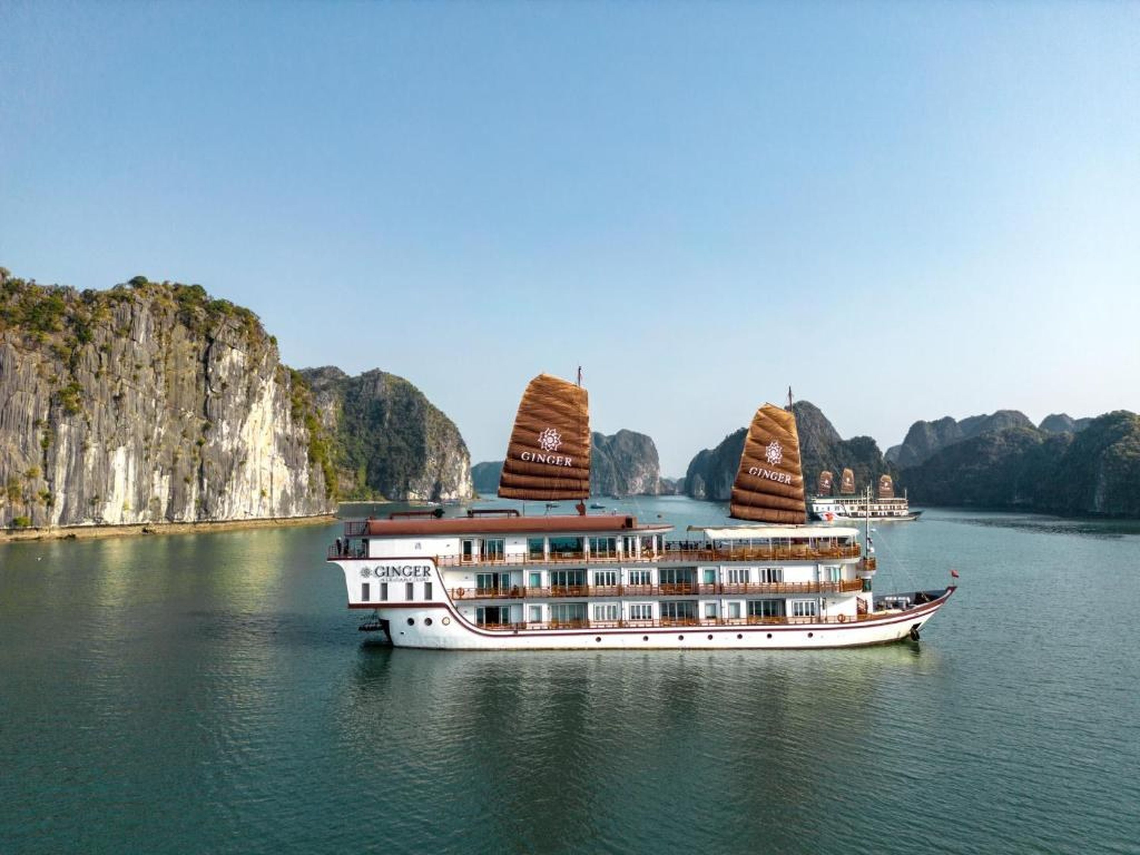 Heritage Line Ginger Cruise - Halong Bay & Lan Ha Bay - Hình 3