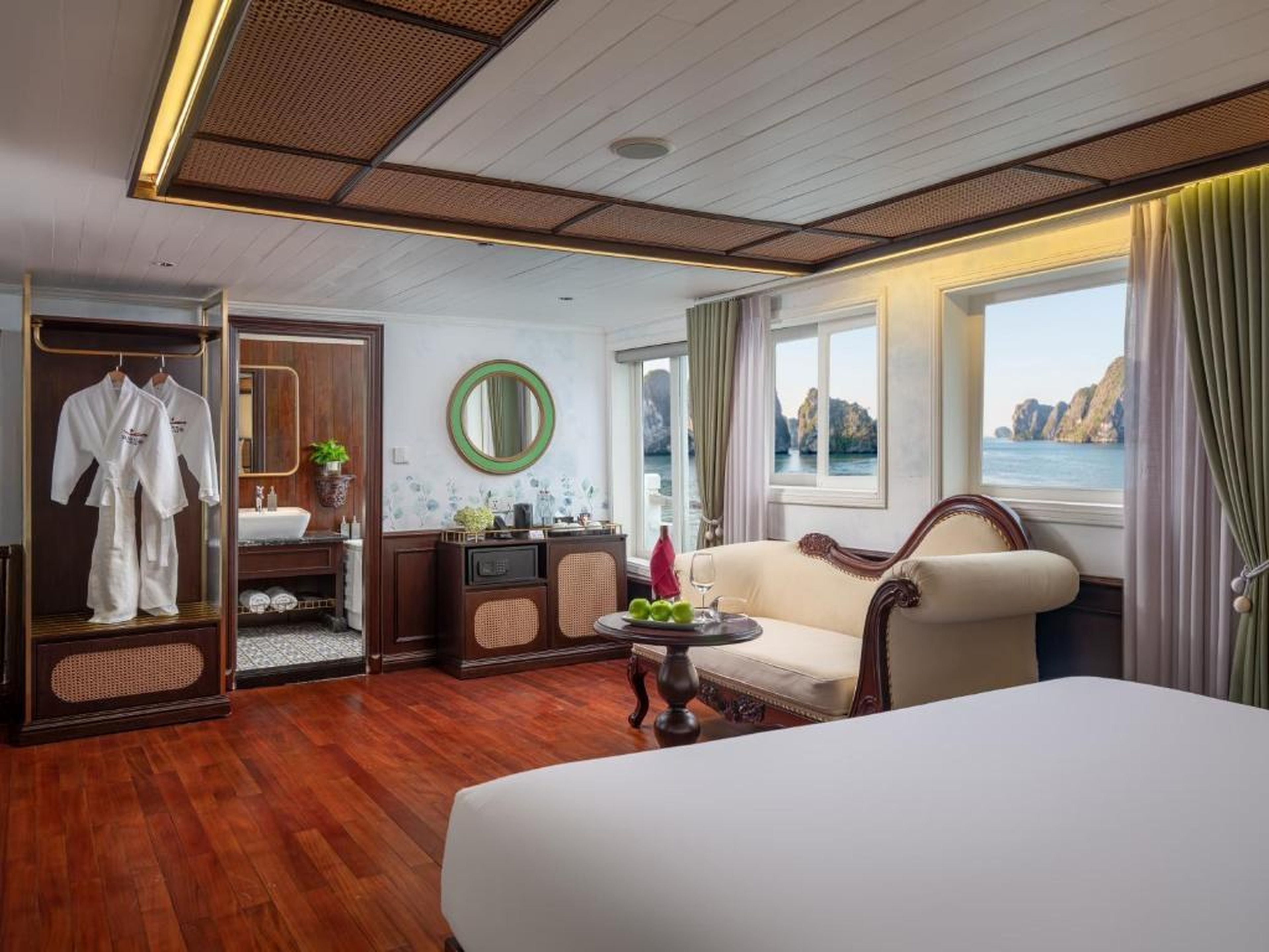 Signature Royal Halong Cruise - Hình 6