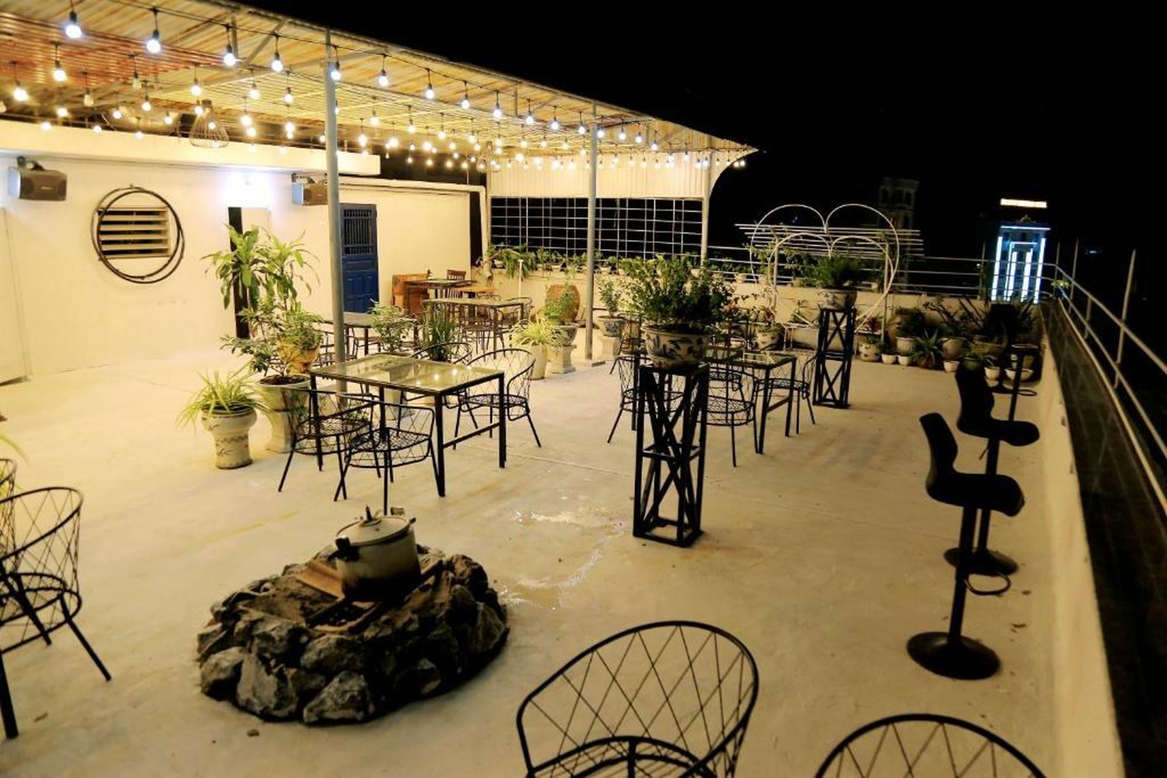 Retro Homestay Hạ Long - Hình 6