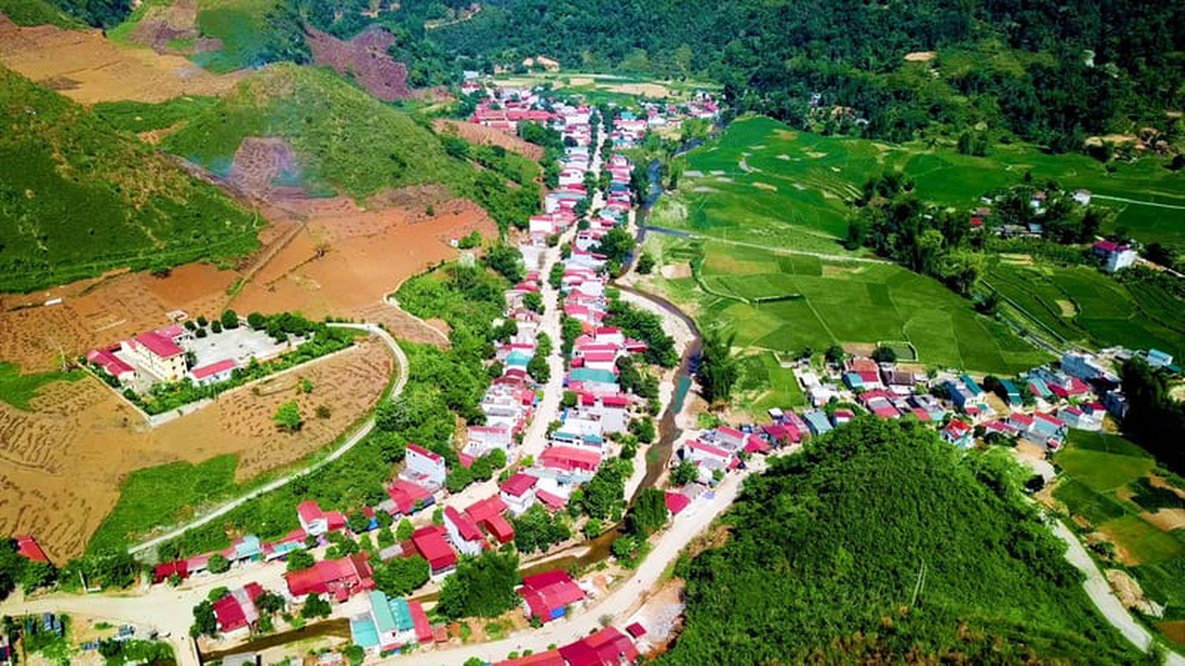 Vọng cảnh Hà Giang Loop, cung đường trong mơ xứ Đông Bắc - Hình 12