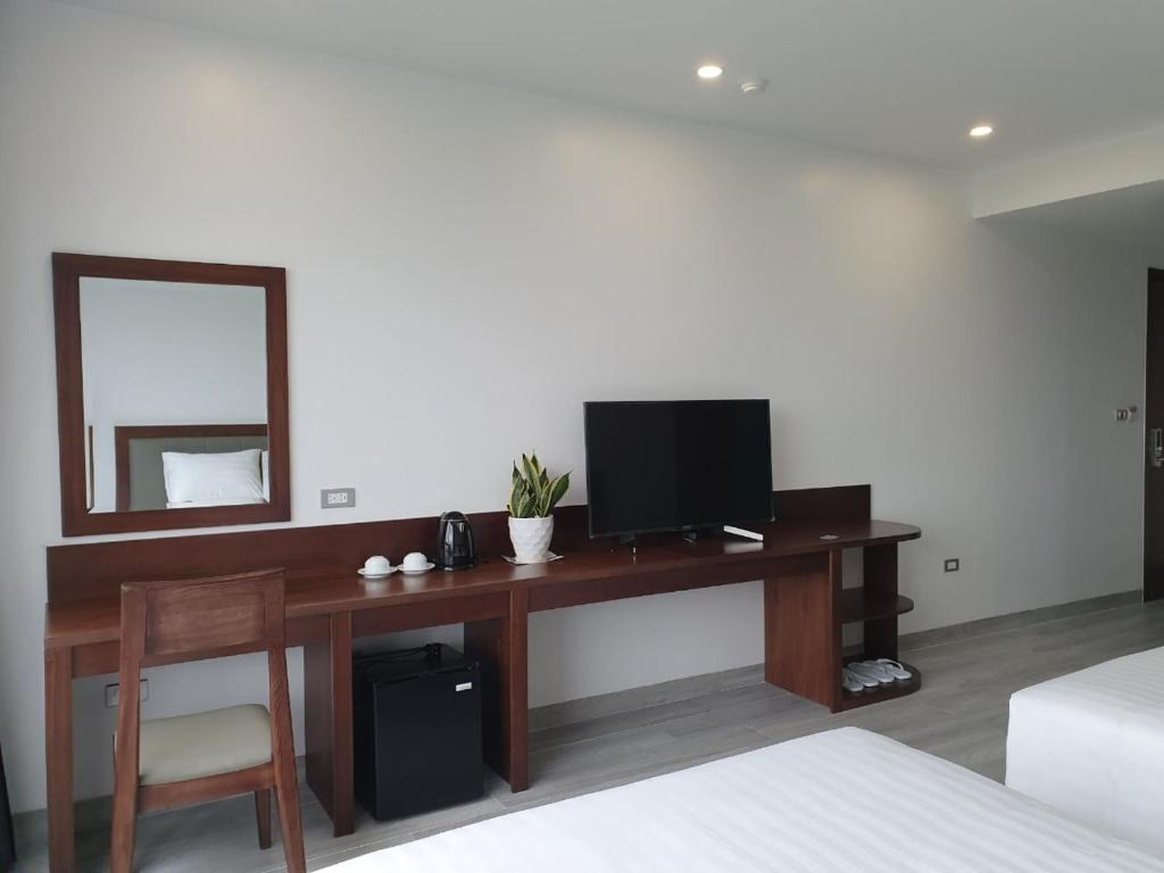 Ha Long Bay TC Hotel - Hình 27