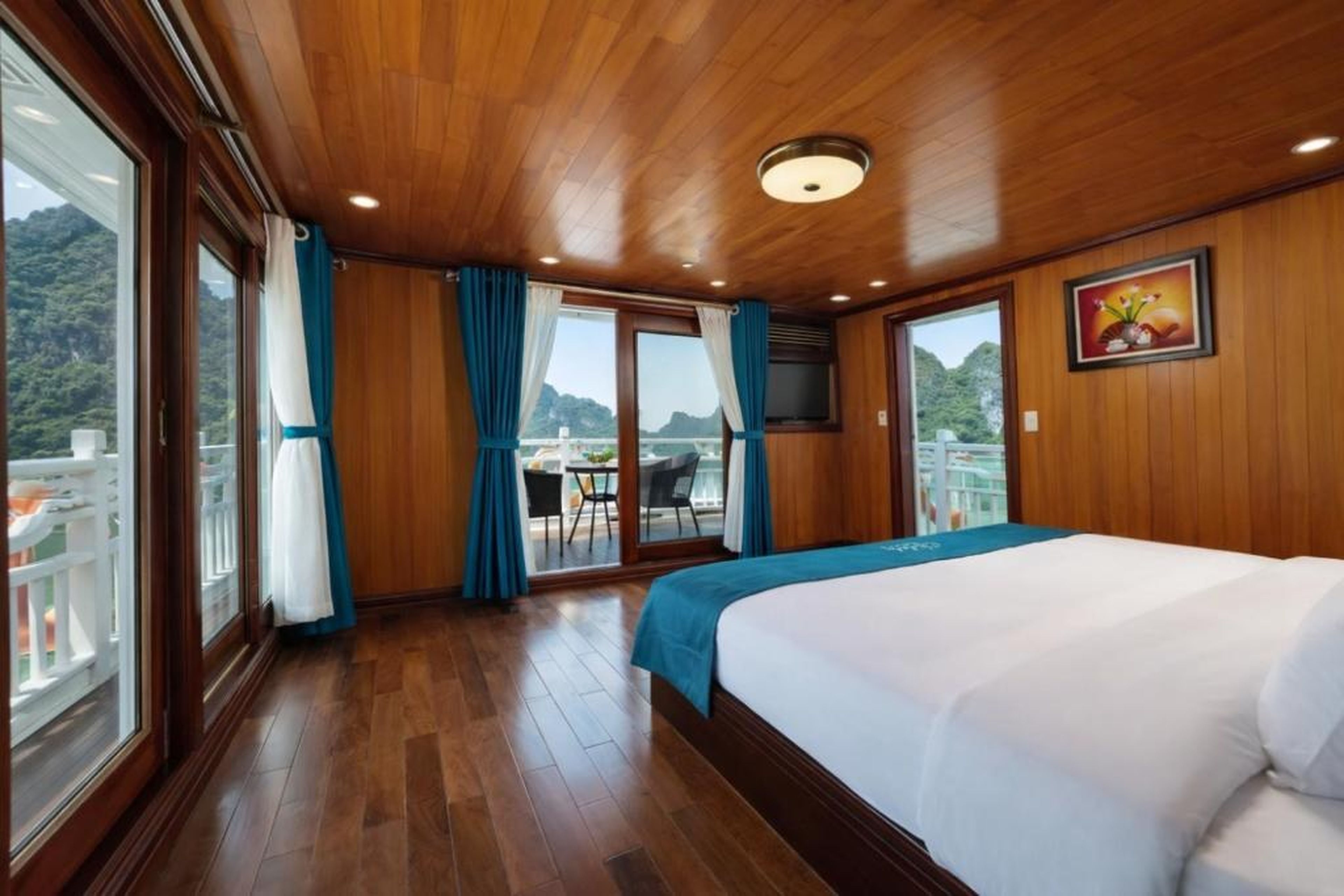 Private Sail Ha Long - Bai Tu Long - Hình 20