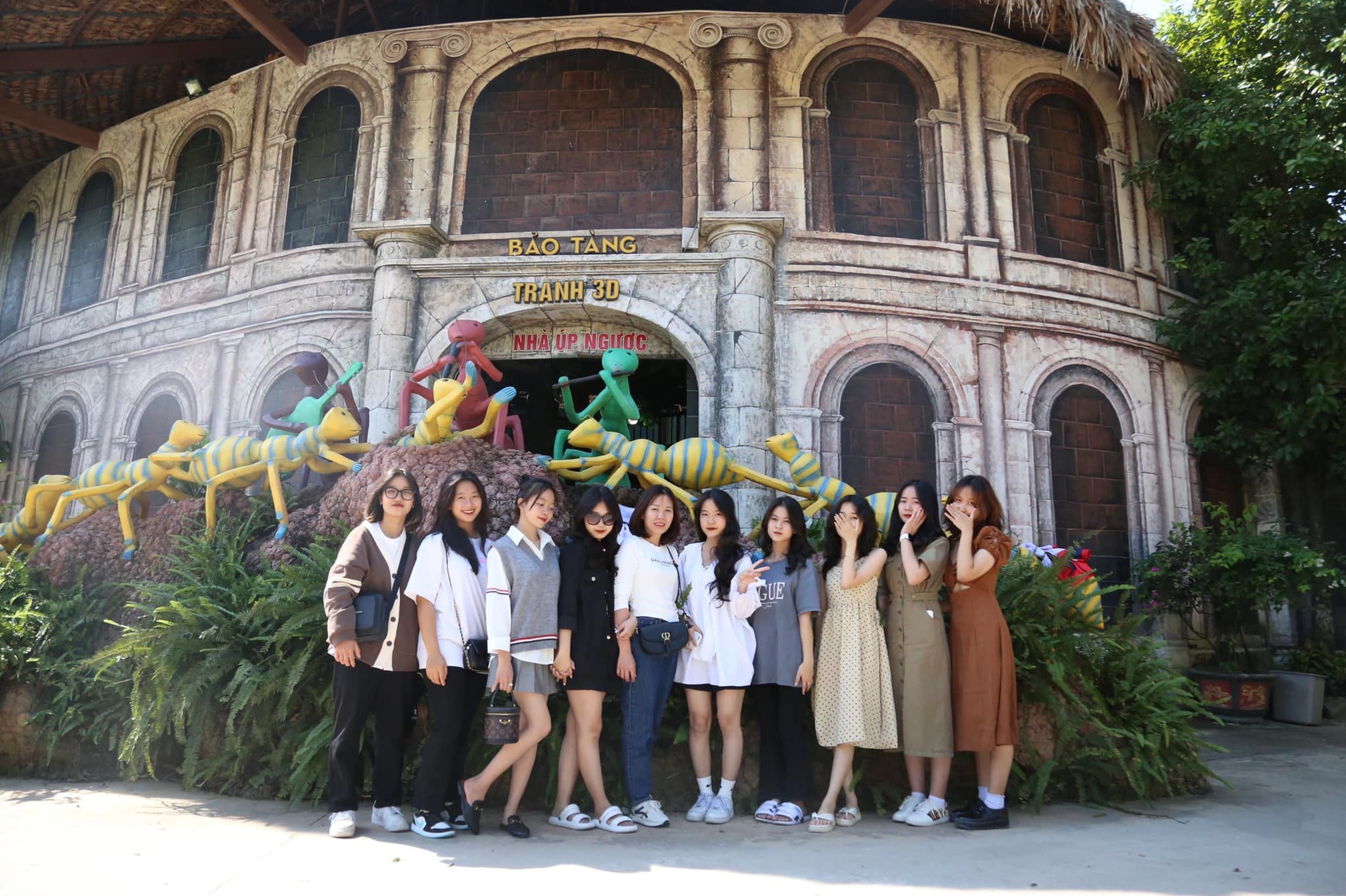 Quảng Ninh Gate Tourism Area – A Colorful Paradise for Recreation and Relaxation - Hình 7