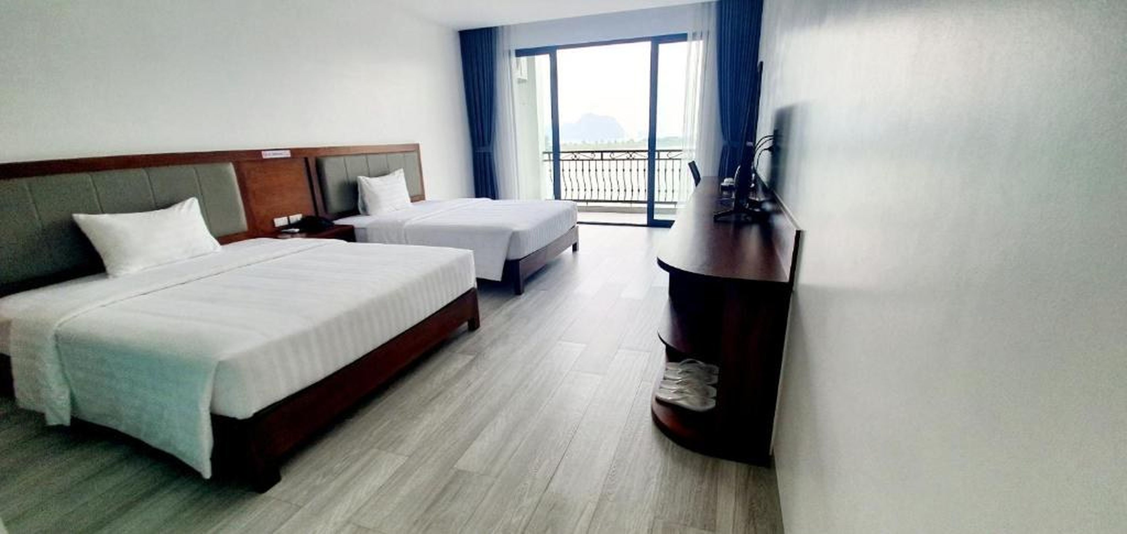 Ha Long Bay TC Hotel - Hình 37