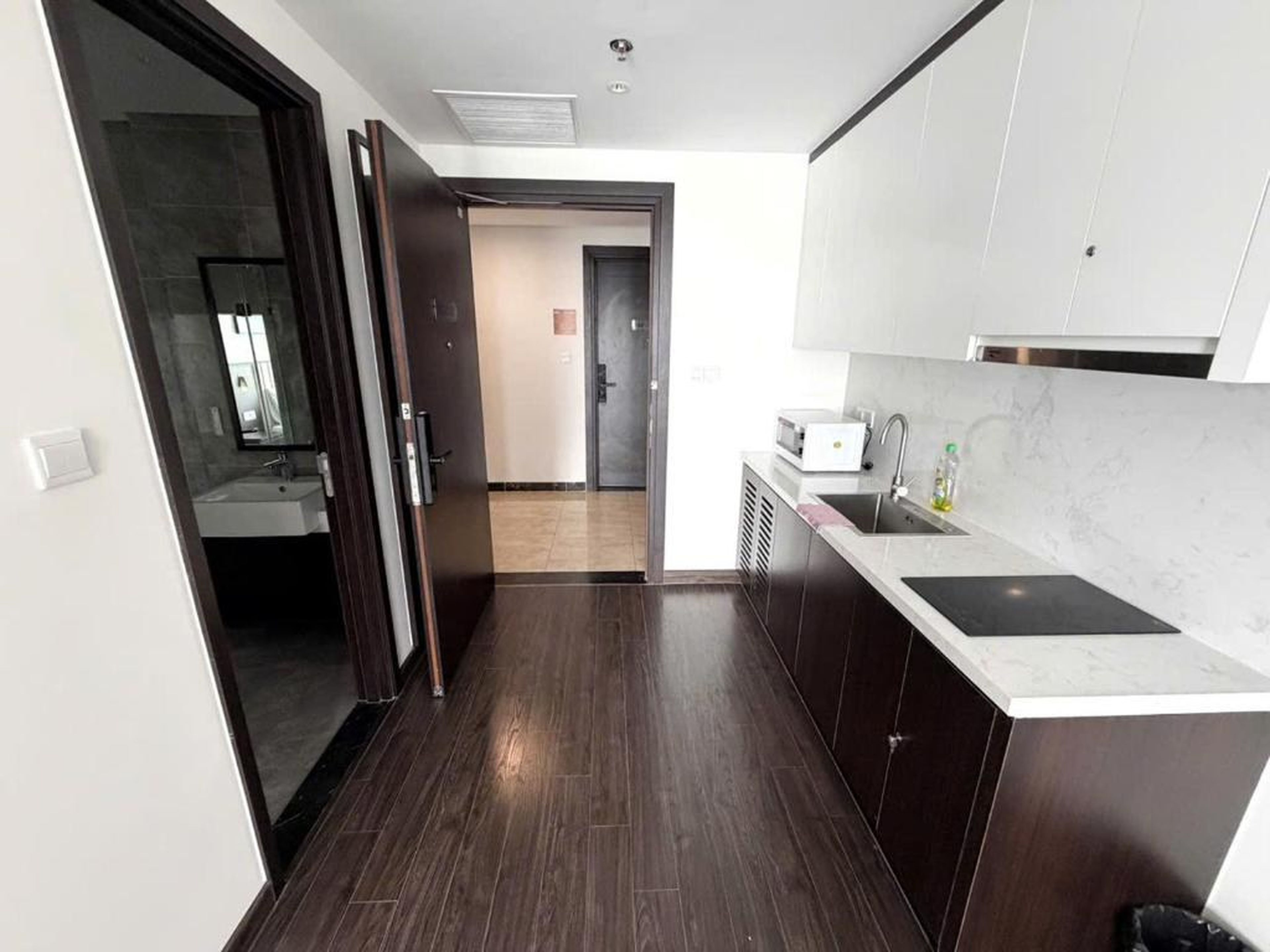 Sapphire Ha Long Apartment - Sea View - Hình 41