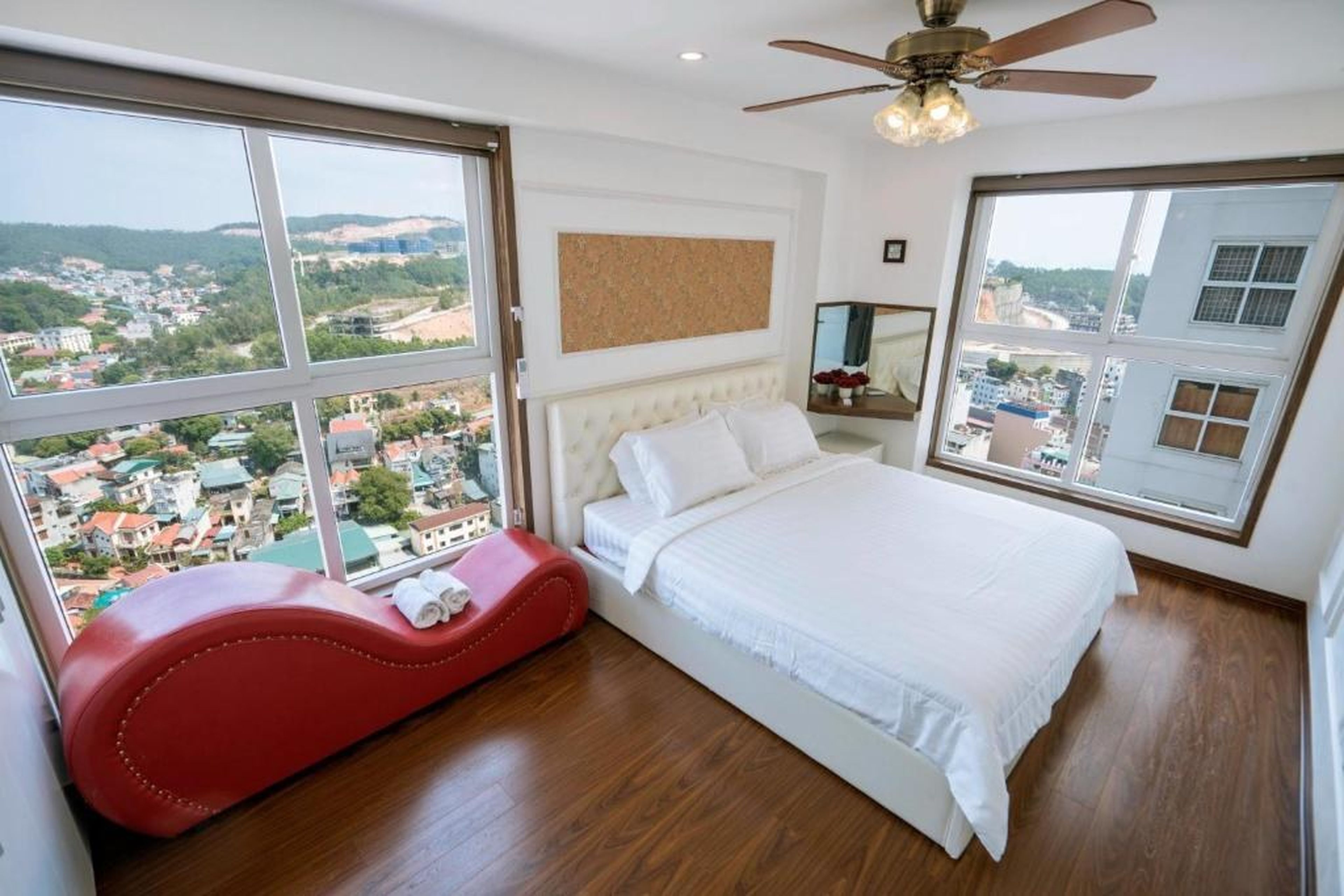 Homestay Hạ Long 3 phòng ngủ view biển - Hình 19