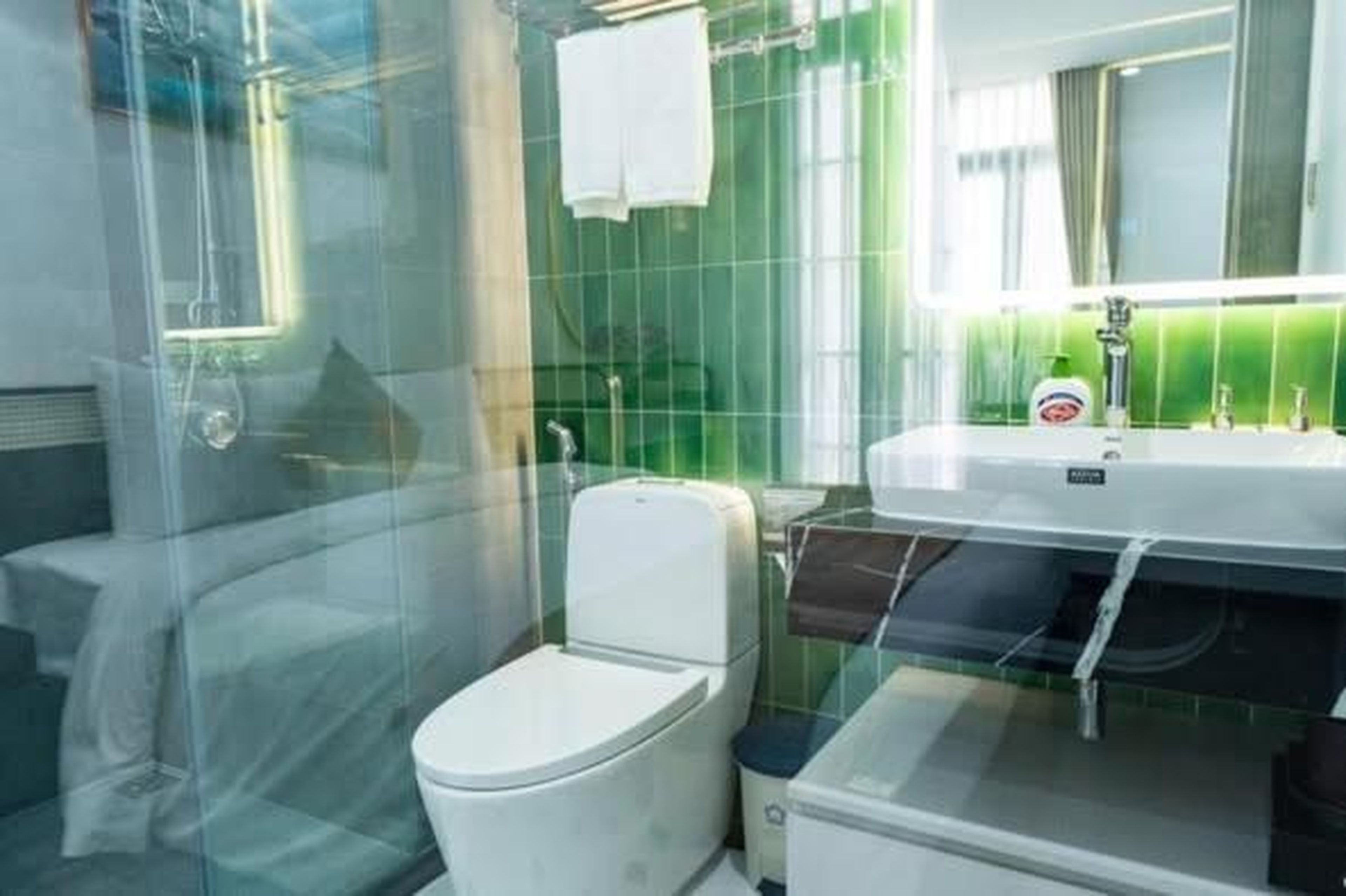 HA Hạ Long Hotel - Hình 2