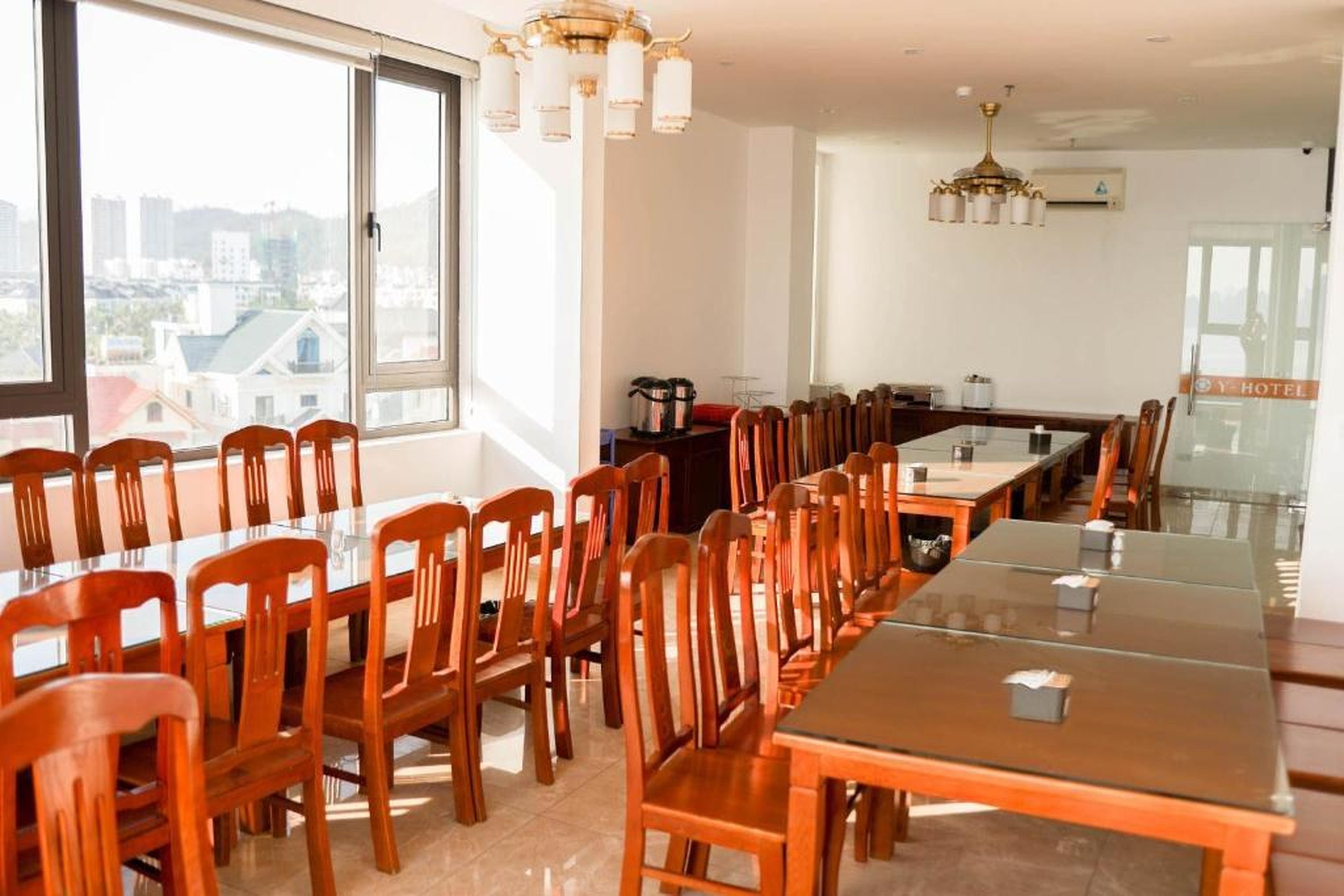 Y - Hotel - Hình 14