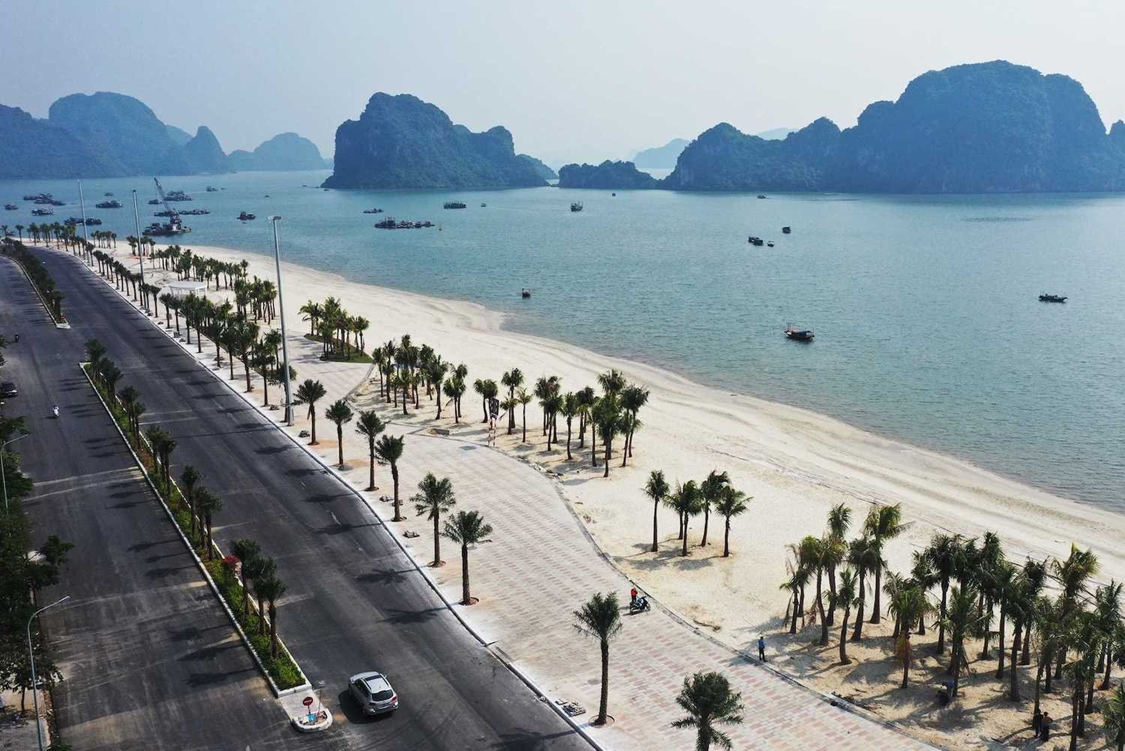 Bãi tắm Hòn Gai – Điểm du lịch mới toanh tại Hạ Long - Hình 4