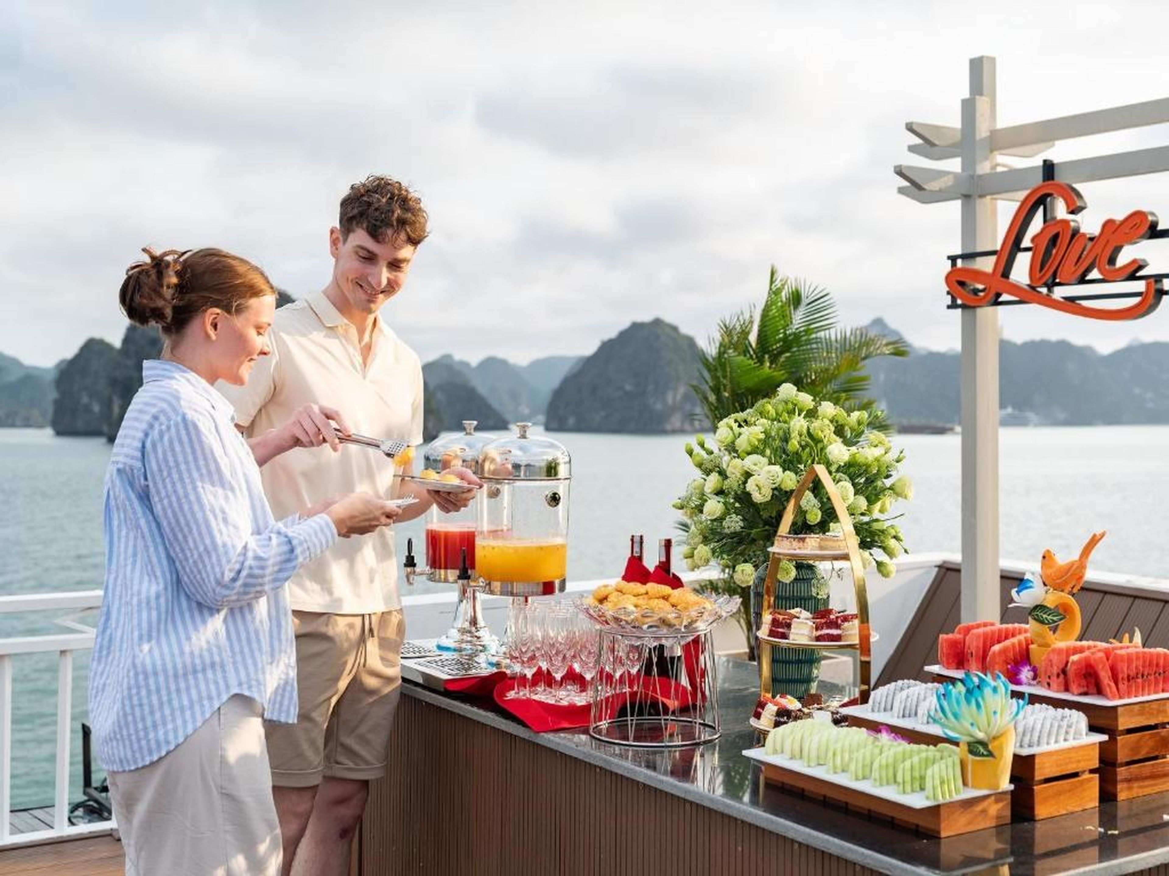 Cozy Bay Cruise - Hình 25