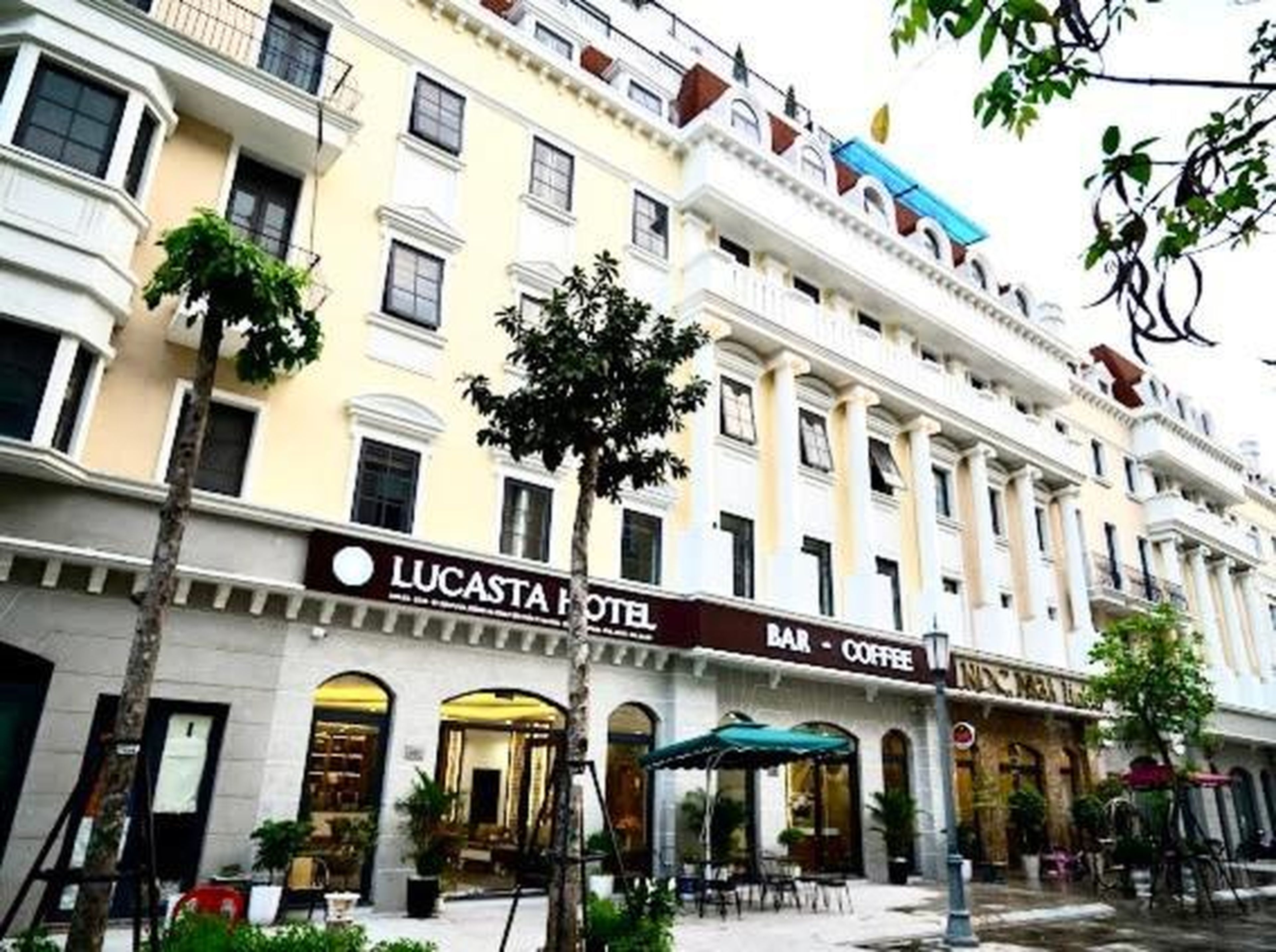 Lucasta Hotel Ha Long - Hình 21