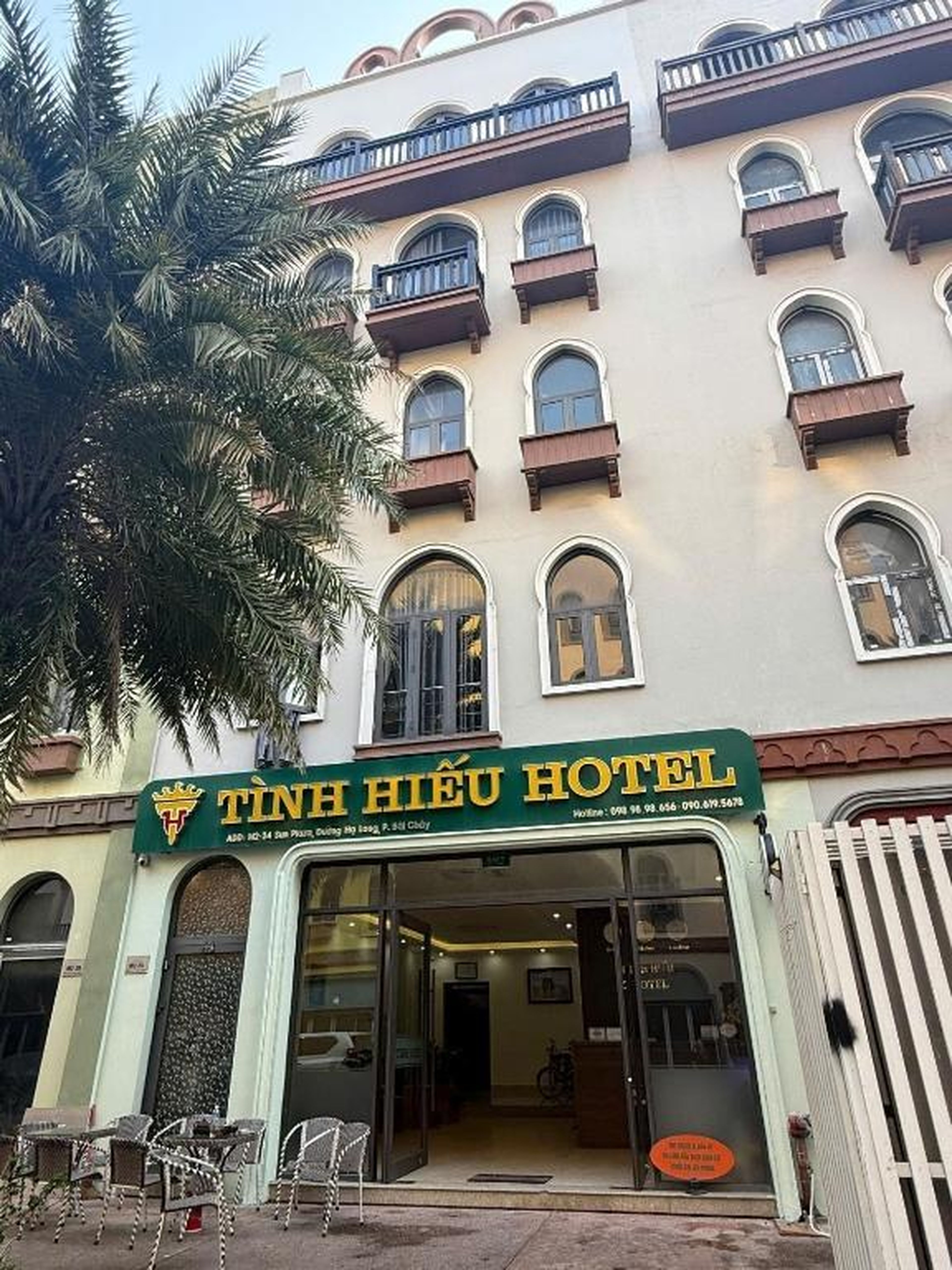 TH Hotel 7 màu - Hình 15