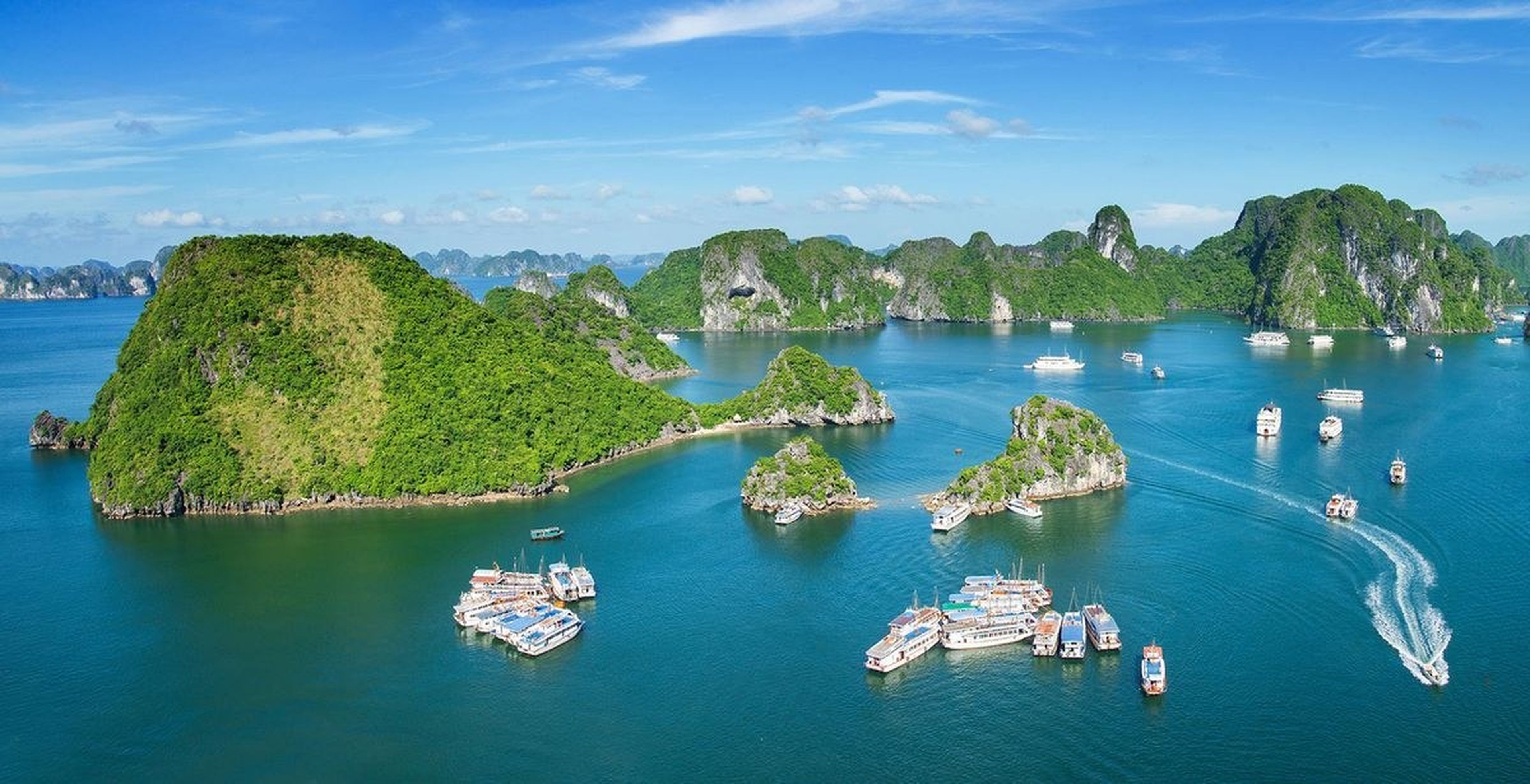 Review du lịch Hạ Long – Quan Lạn và trải nghiệm hai nửa cuộc sống - Hình 3