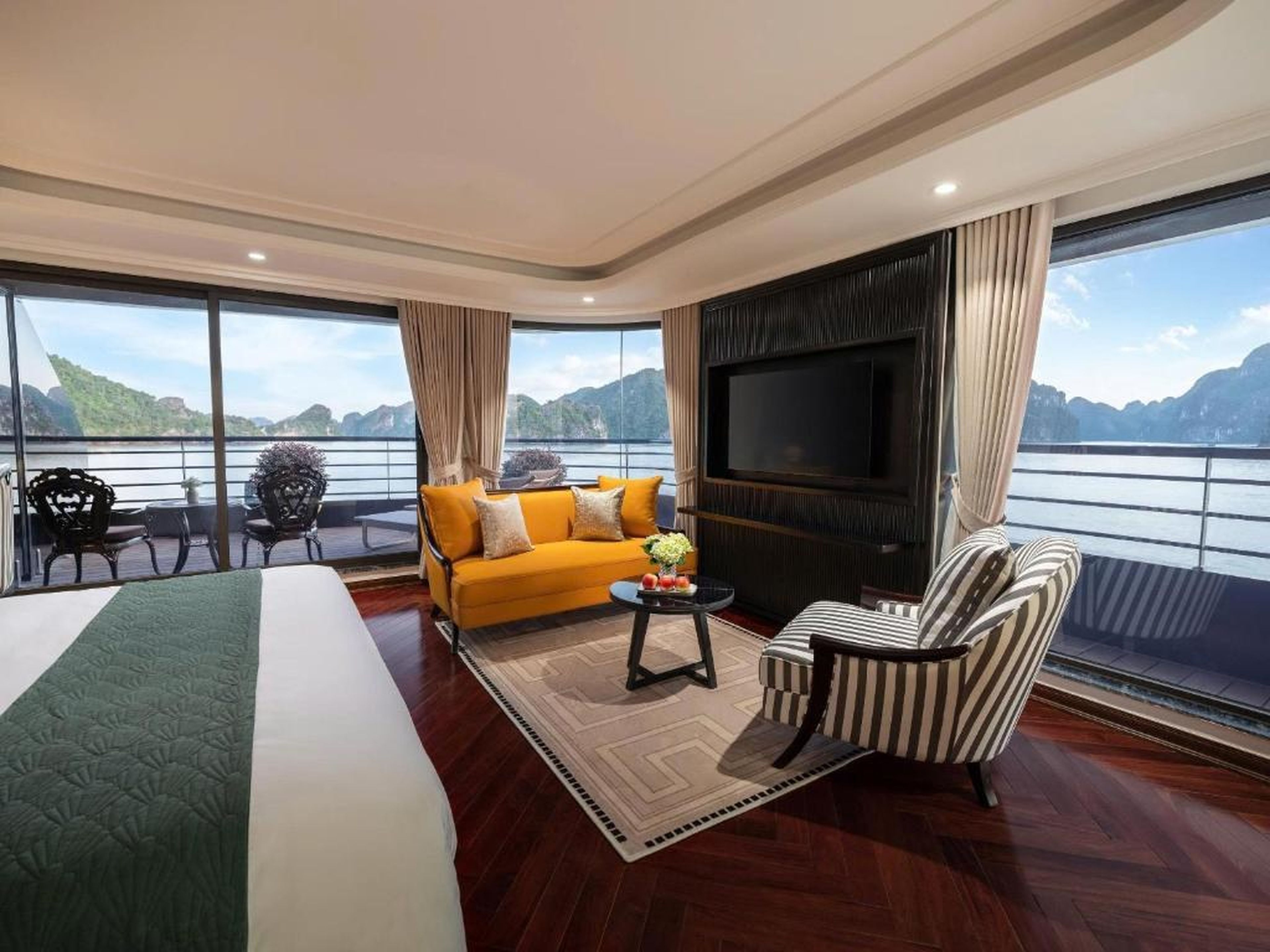 Diana Cruises Halong Bay - Luxury by Venus Group - Hình 4