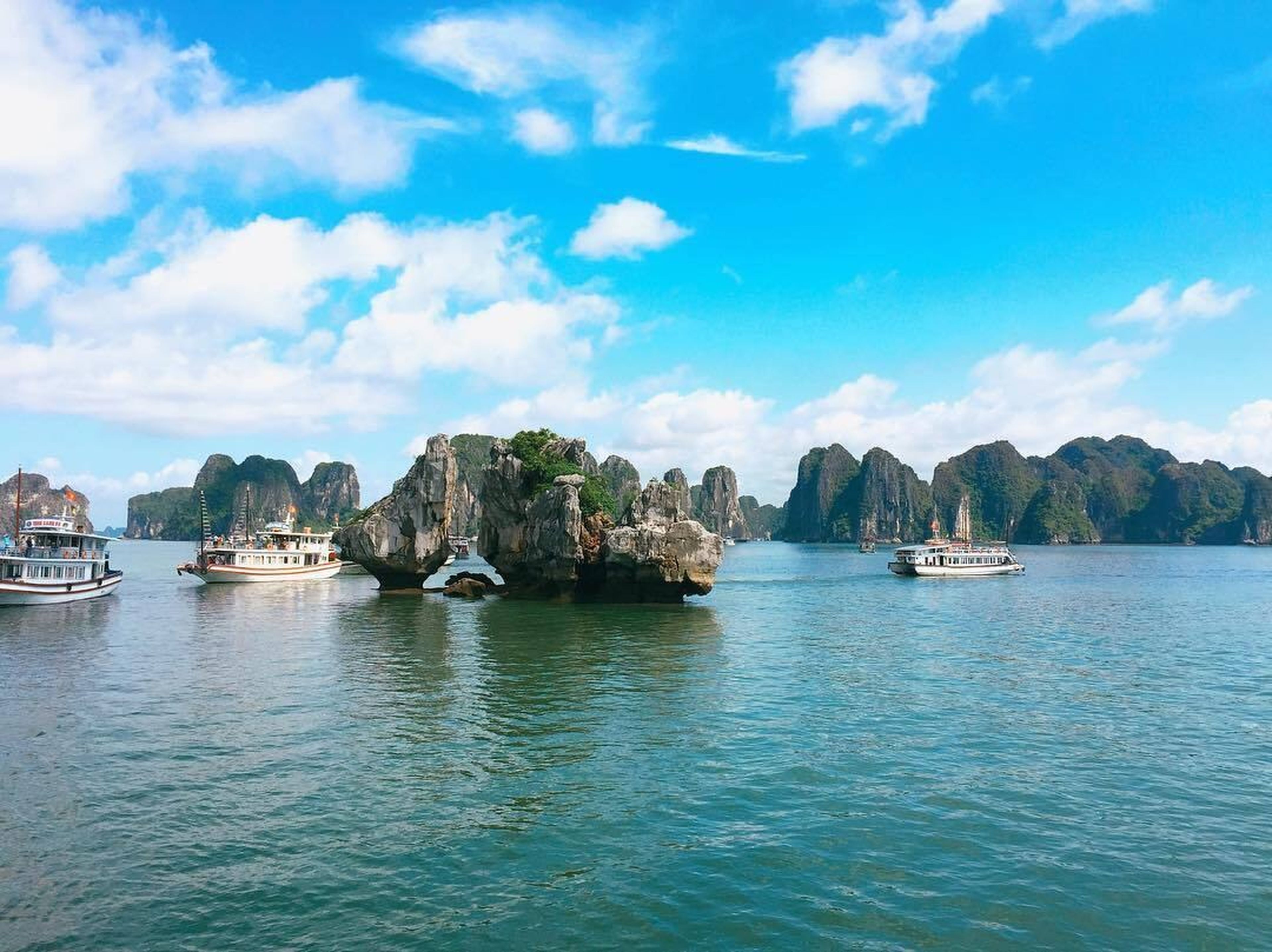 Tự hào Vịnh Hạ Long – Nơi rồng đáp xuống trên đất Việt - Hình 19