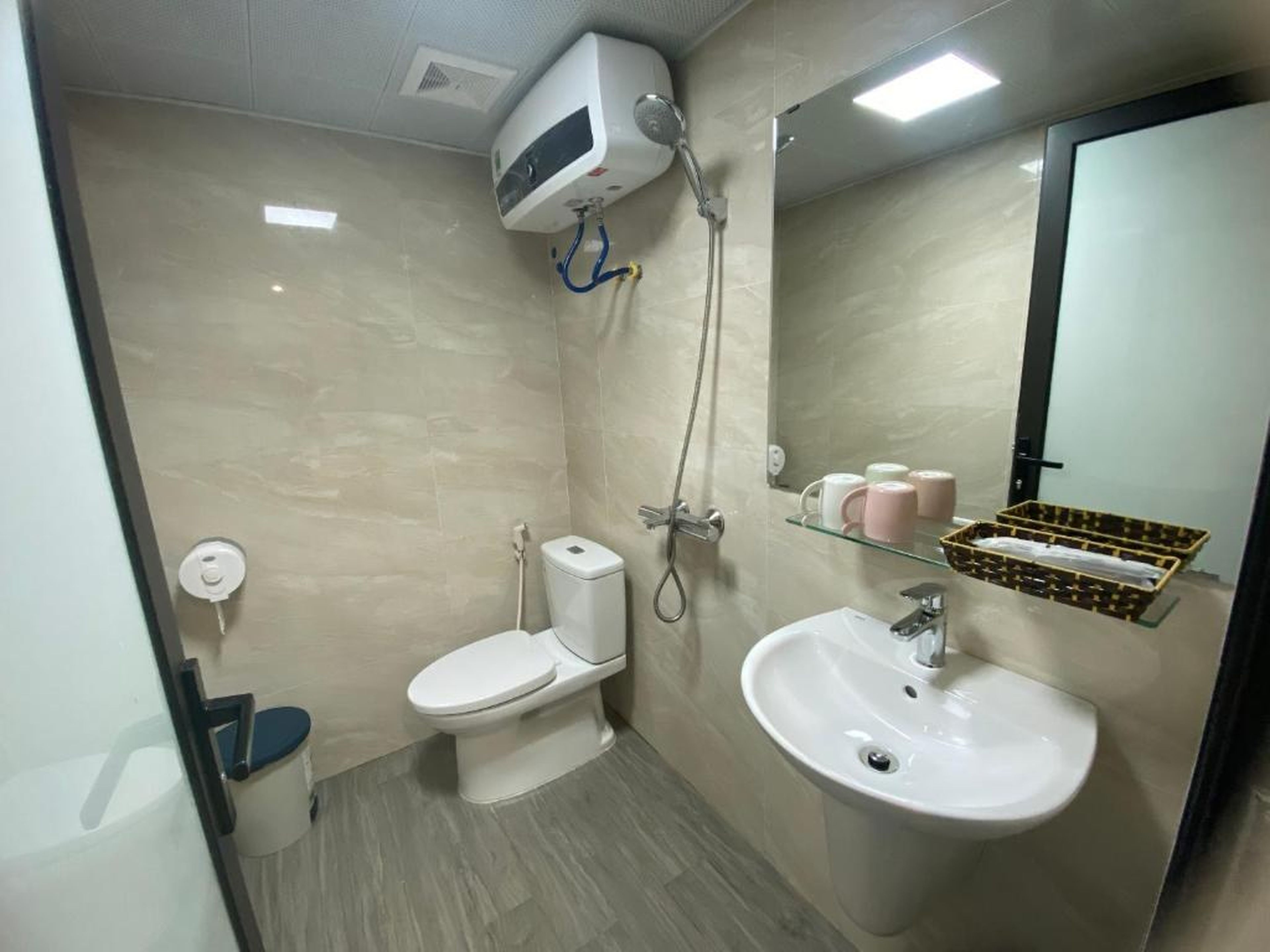 Minh Hưng Motel - Hình 12