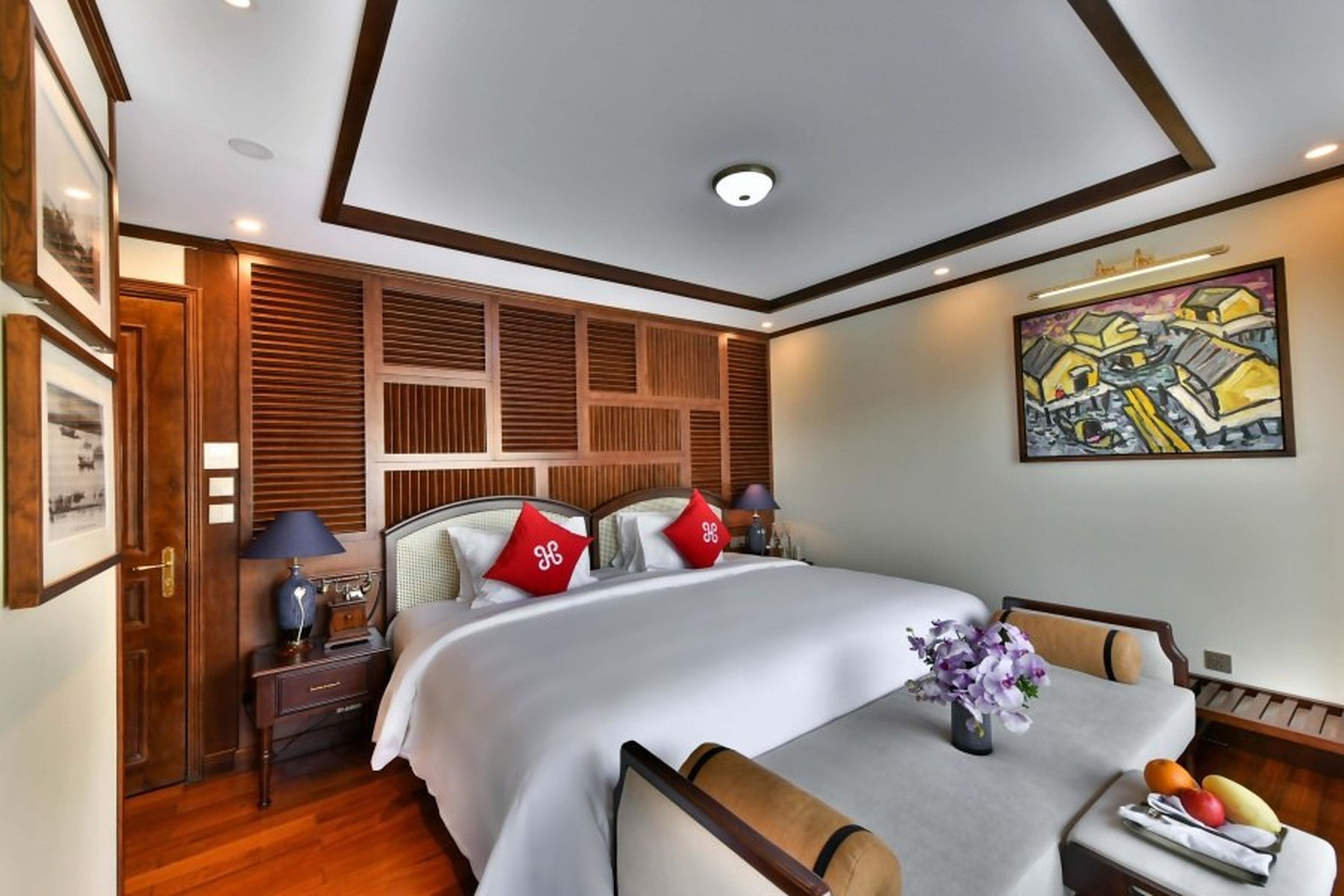 Top 5 combo du thuyền vịnh Hạ Long cao cấp có khuyến mãi cực tốt cho chuyến du lịch Thu – Đông - Hình 41