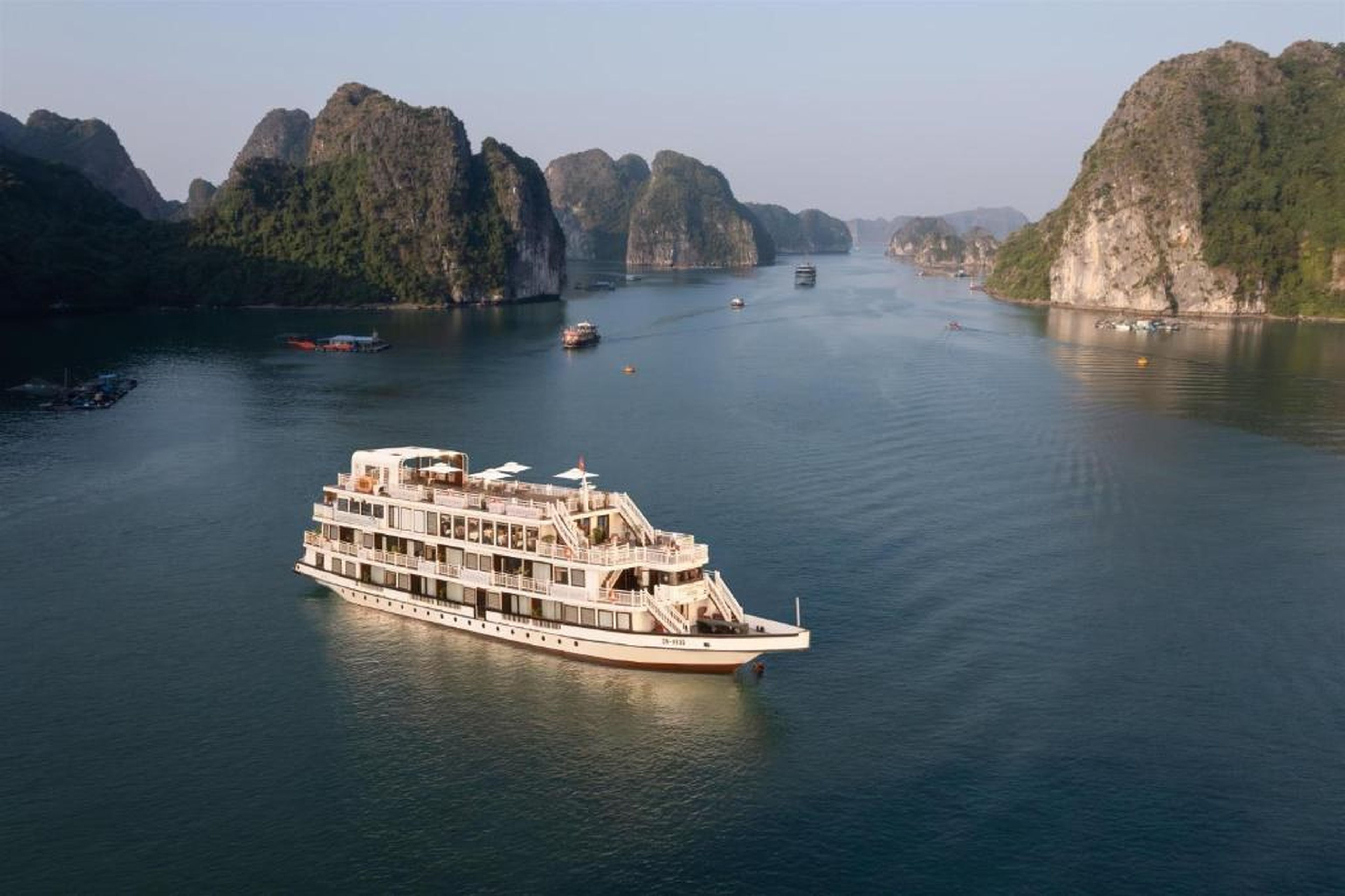 Star Boutique Cruise - Hình 10