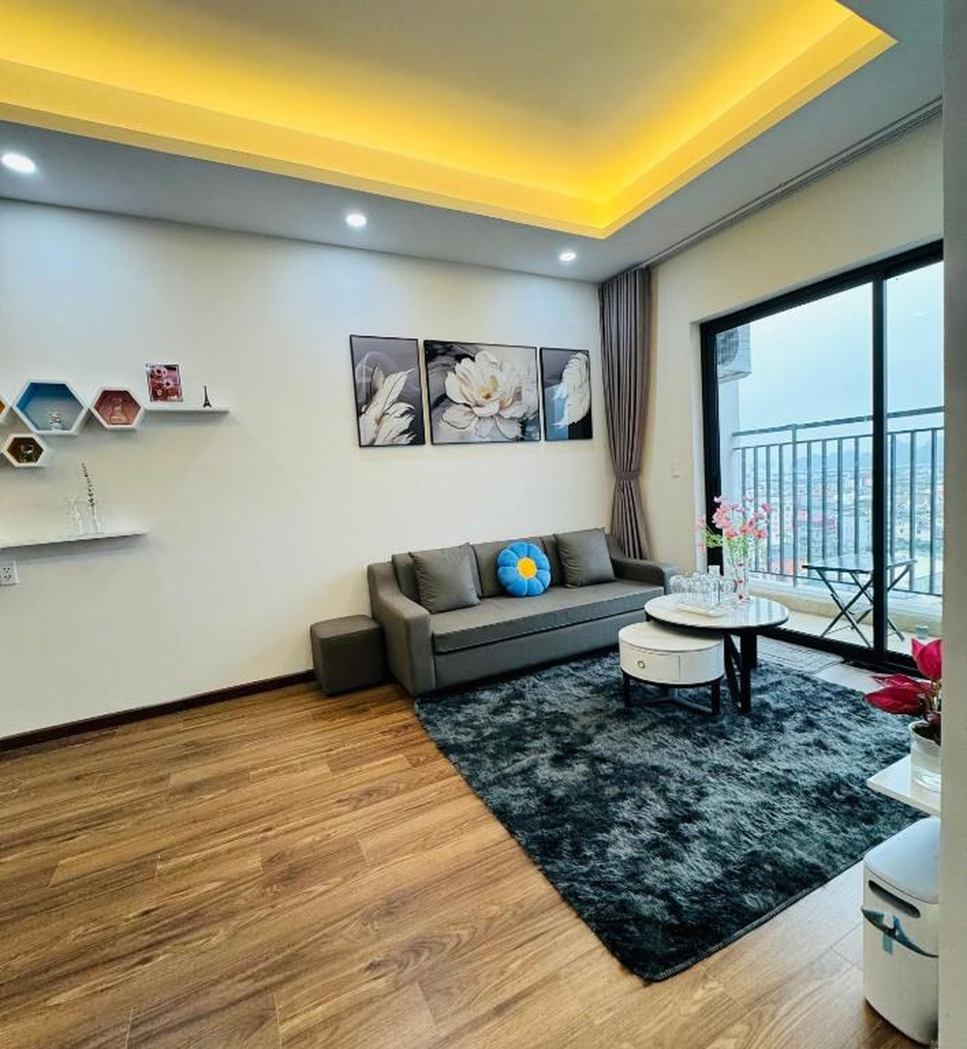 Homestay Phuong Thao Luxcity Cam Pha - Hình 6