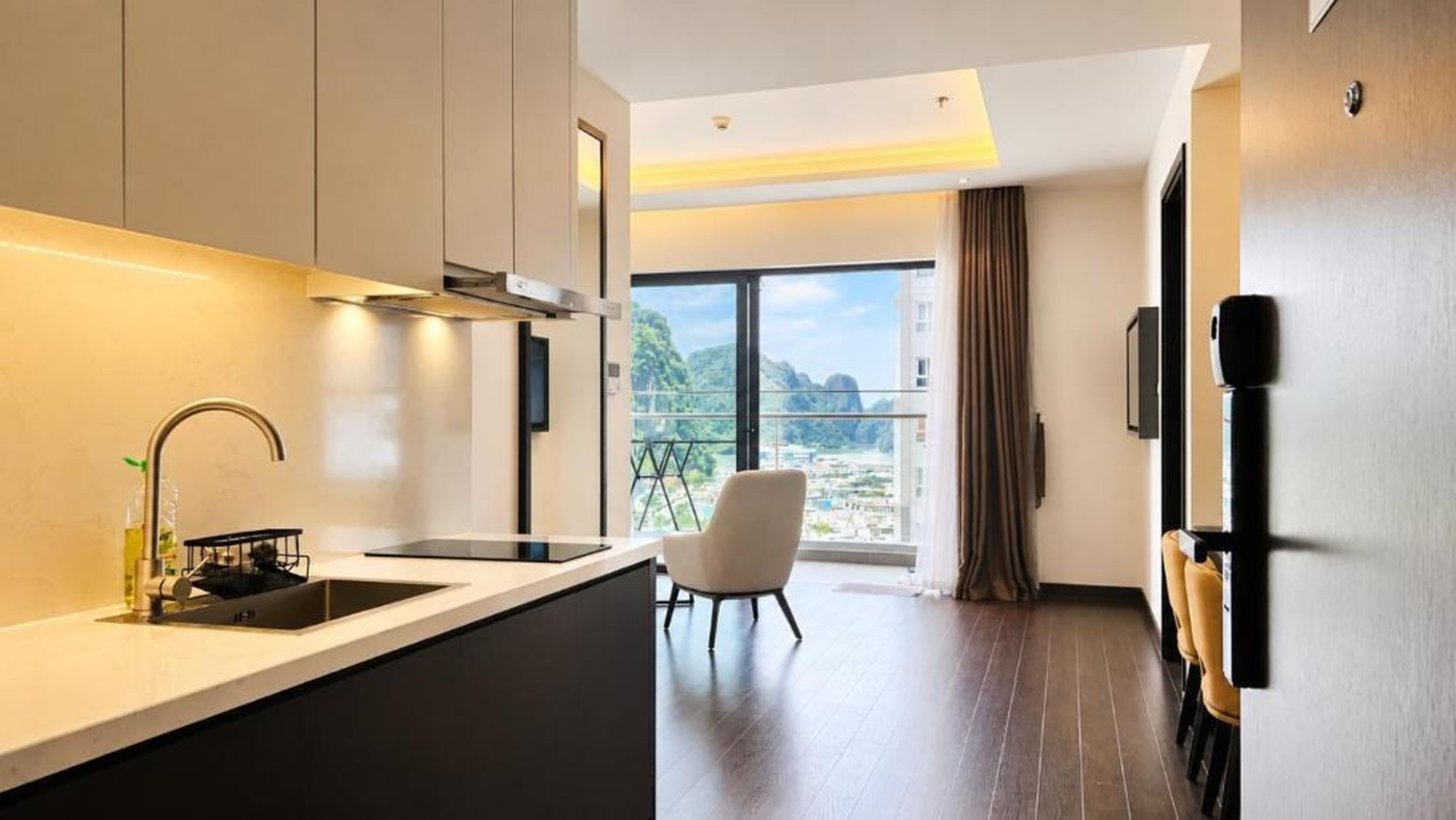căn hộ Home Stay Sapphire S2 tiêu chuẩn khách sạn view thành phố Hạ Long rất đẹp - Hình 5