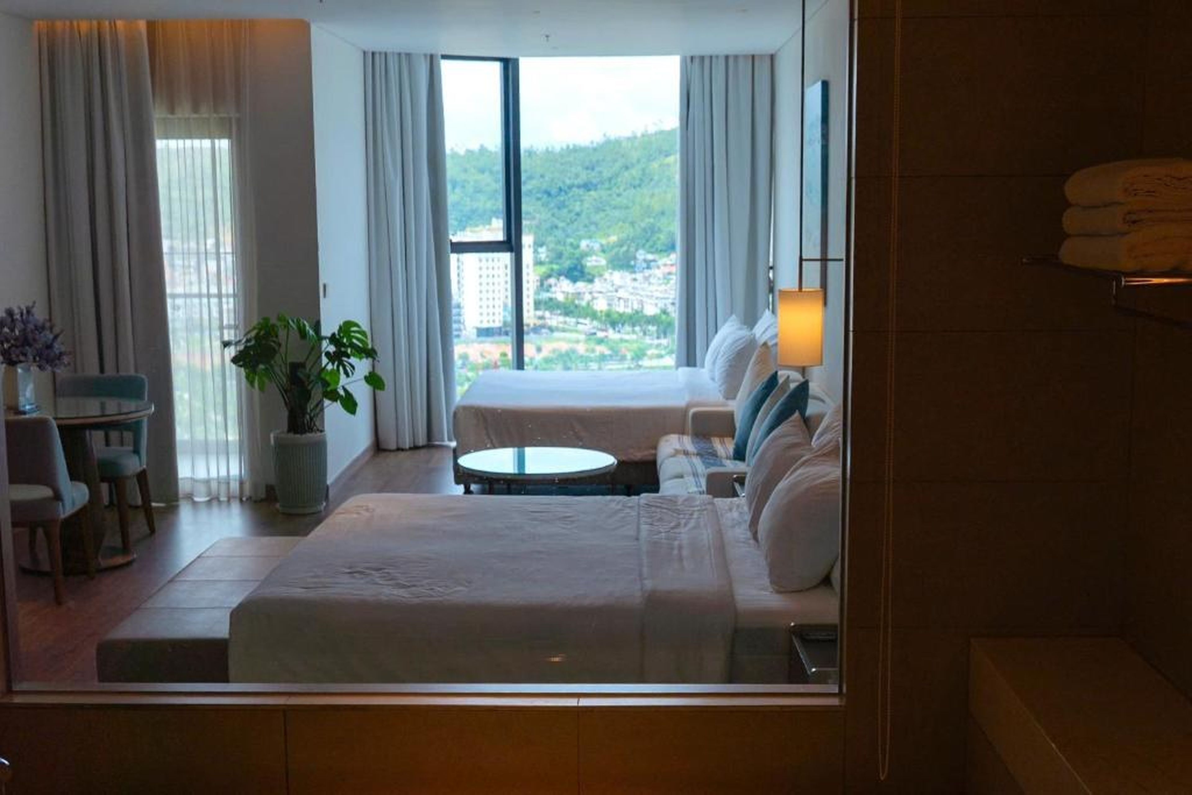 A La Carte Ha long Bay Apartment By JUNHOME - Hình 44