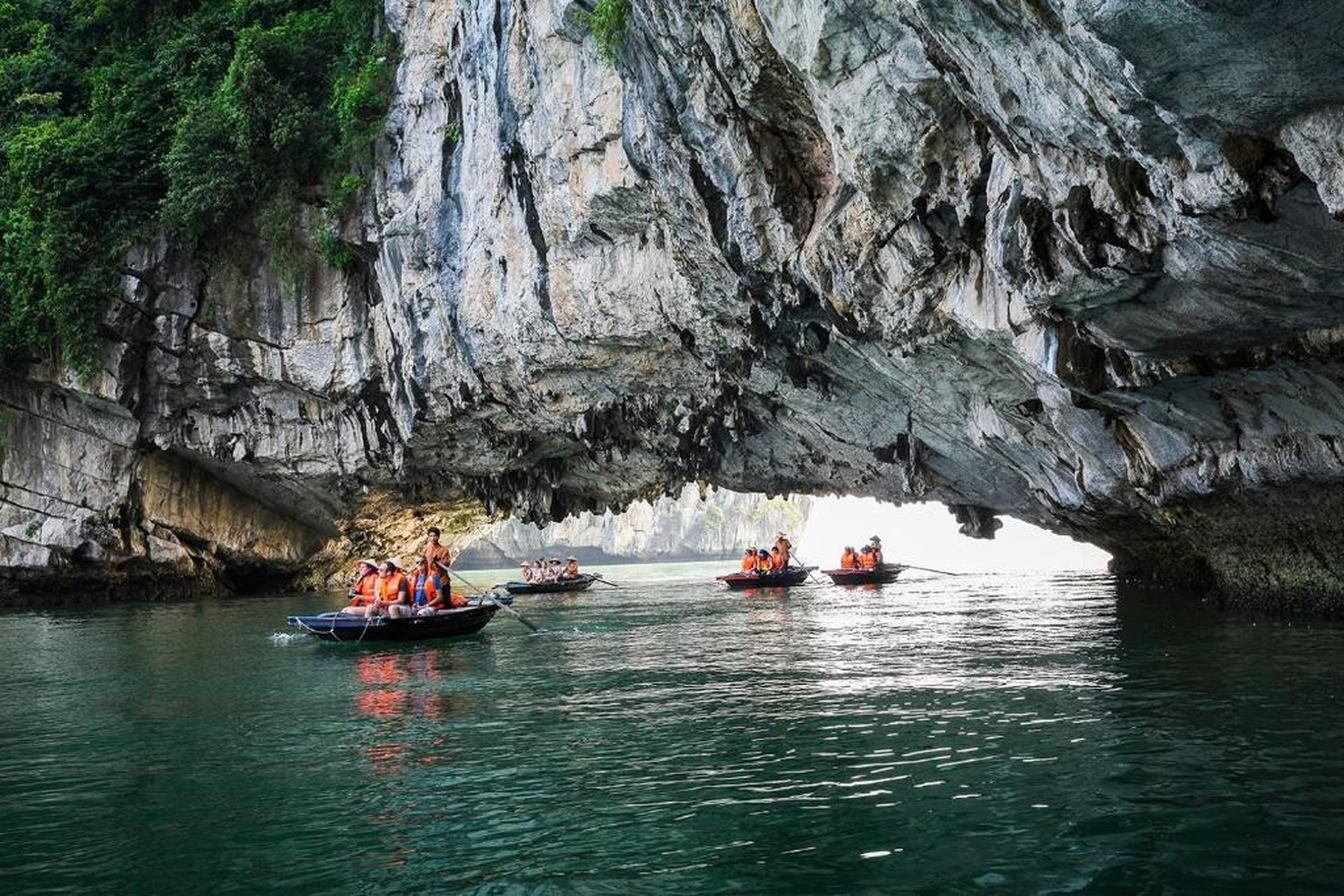 Oris Cruises Ha Long - Bai Tu Long Private Journeys - Hình 15