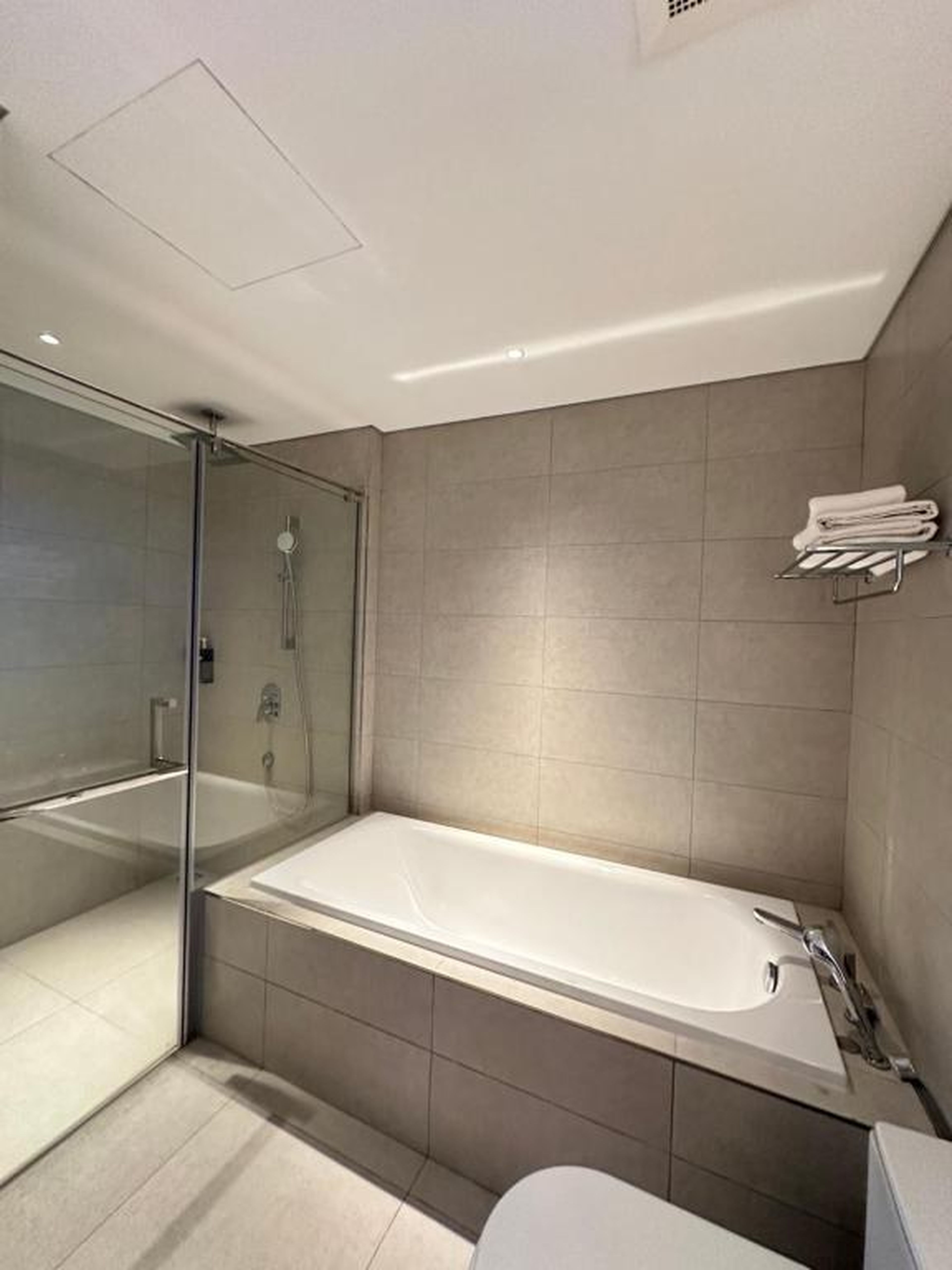 Alacate Hạ Long - Teri Apartment - Hình 27