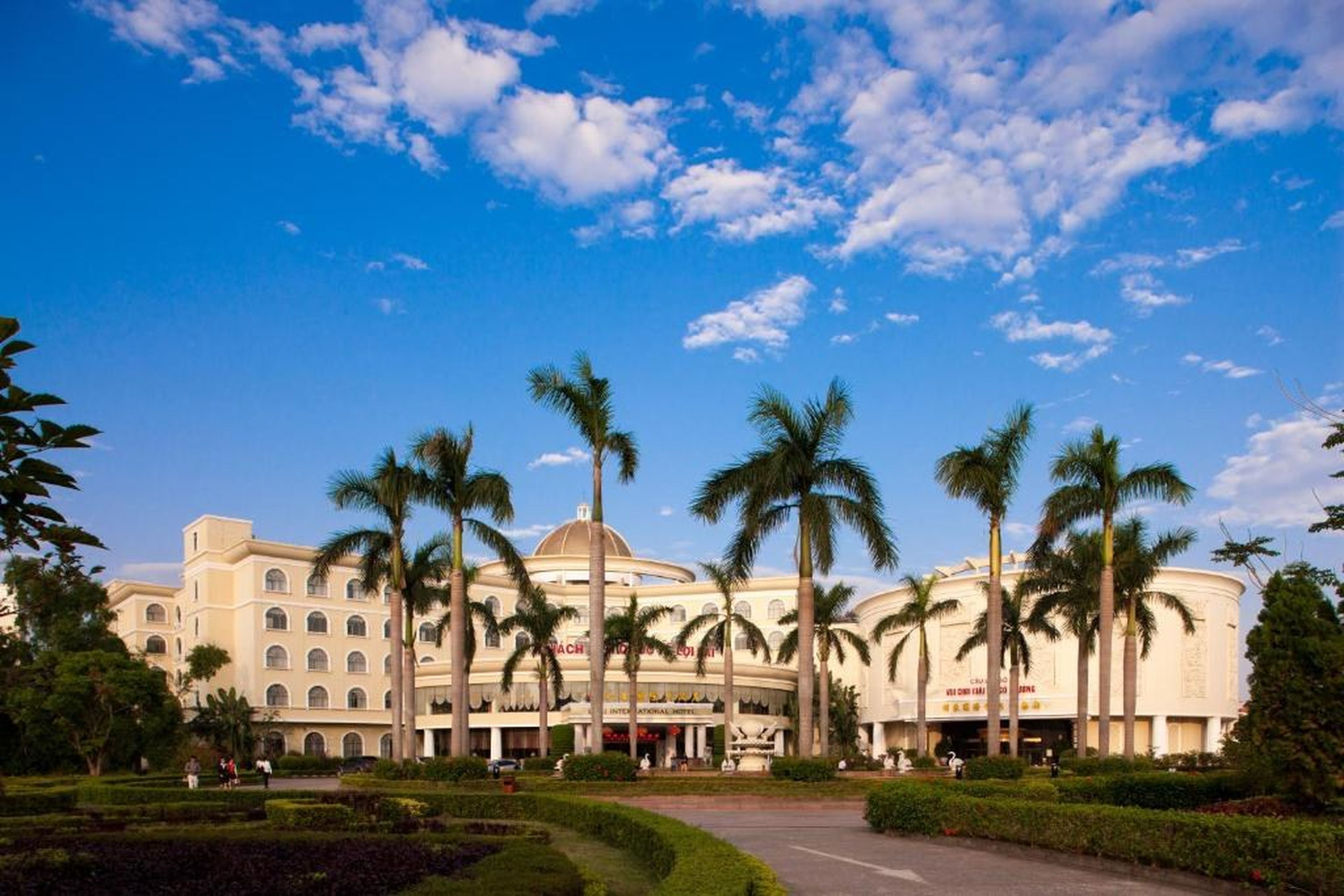 Khách sạn Quốc tế Lợi Lai - Li Lai International Hotel - Hình 3