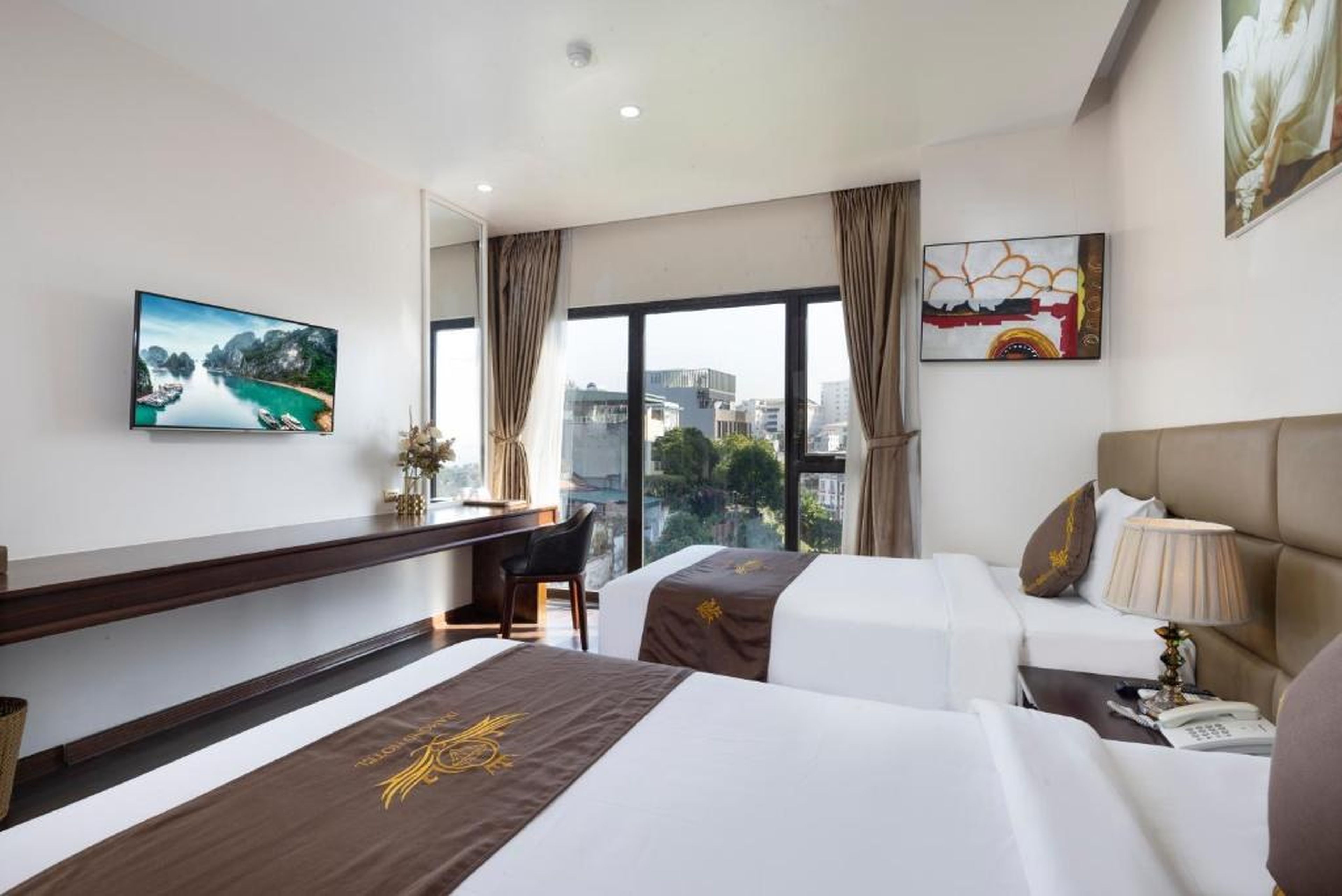 Diamond Luxury Hotel - Hình 1