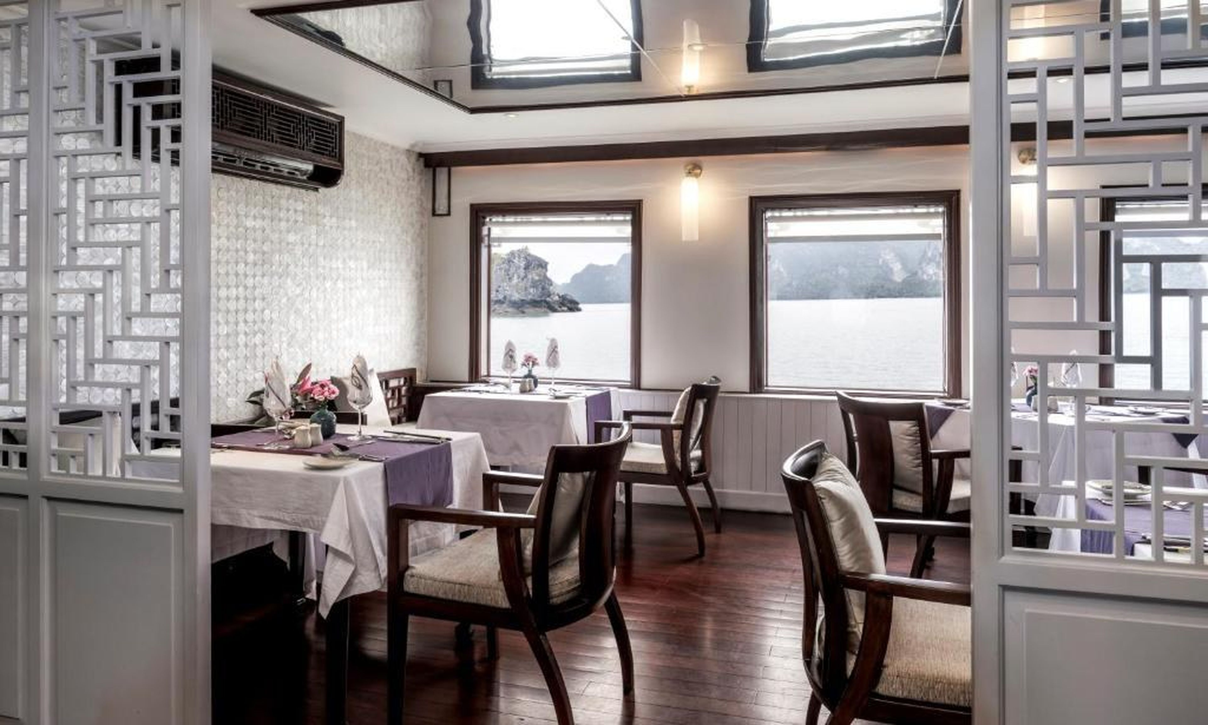 Heritage Line Violet Cruise - Halong Bay & Lan Ha Bay - Hình 44