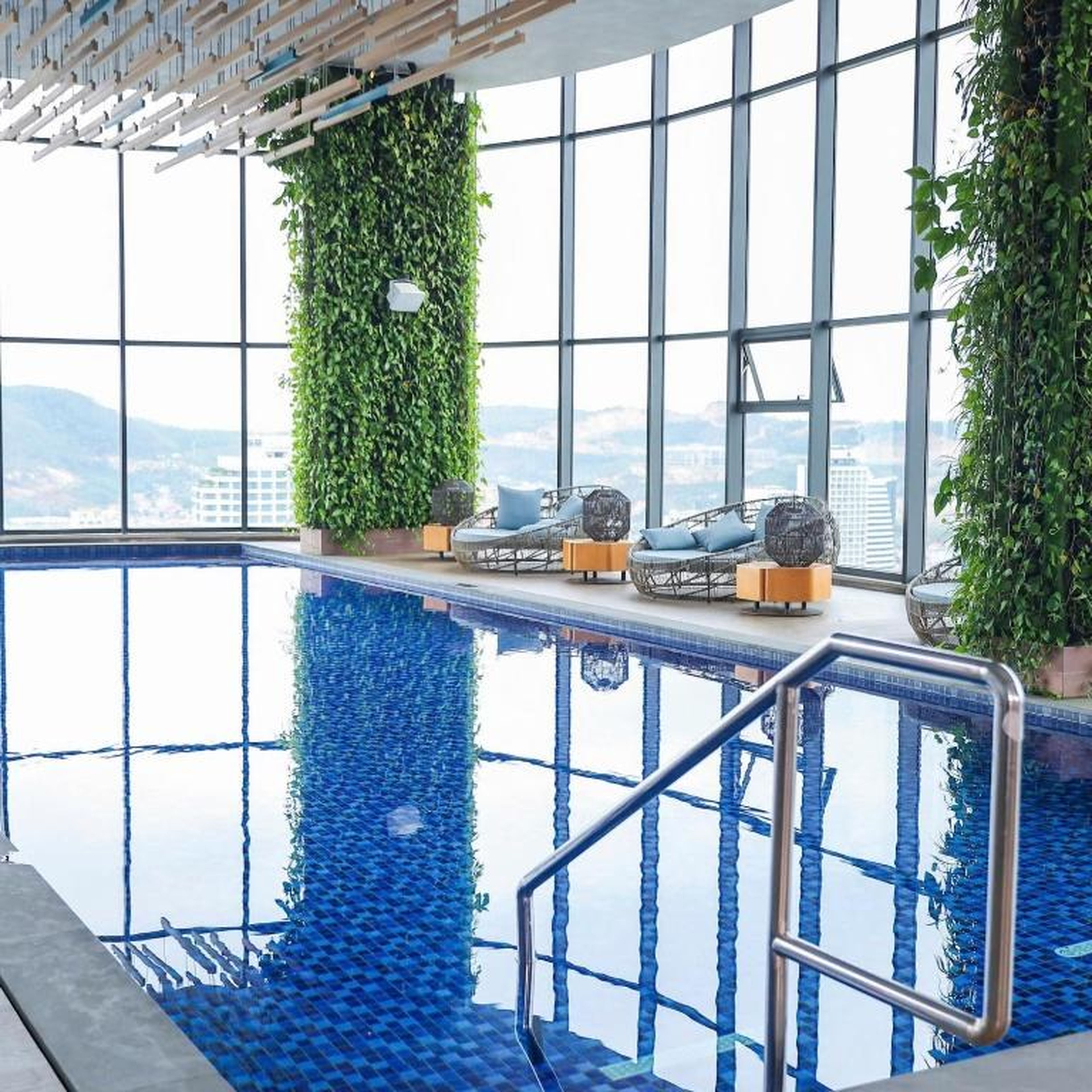 Sweet Home - Homestay apartment system at Citadines Marina Ha Long building - Hình 7