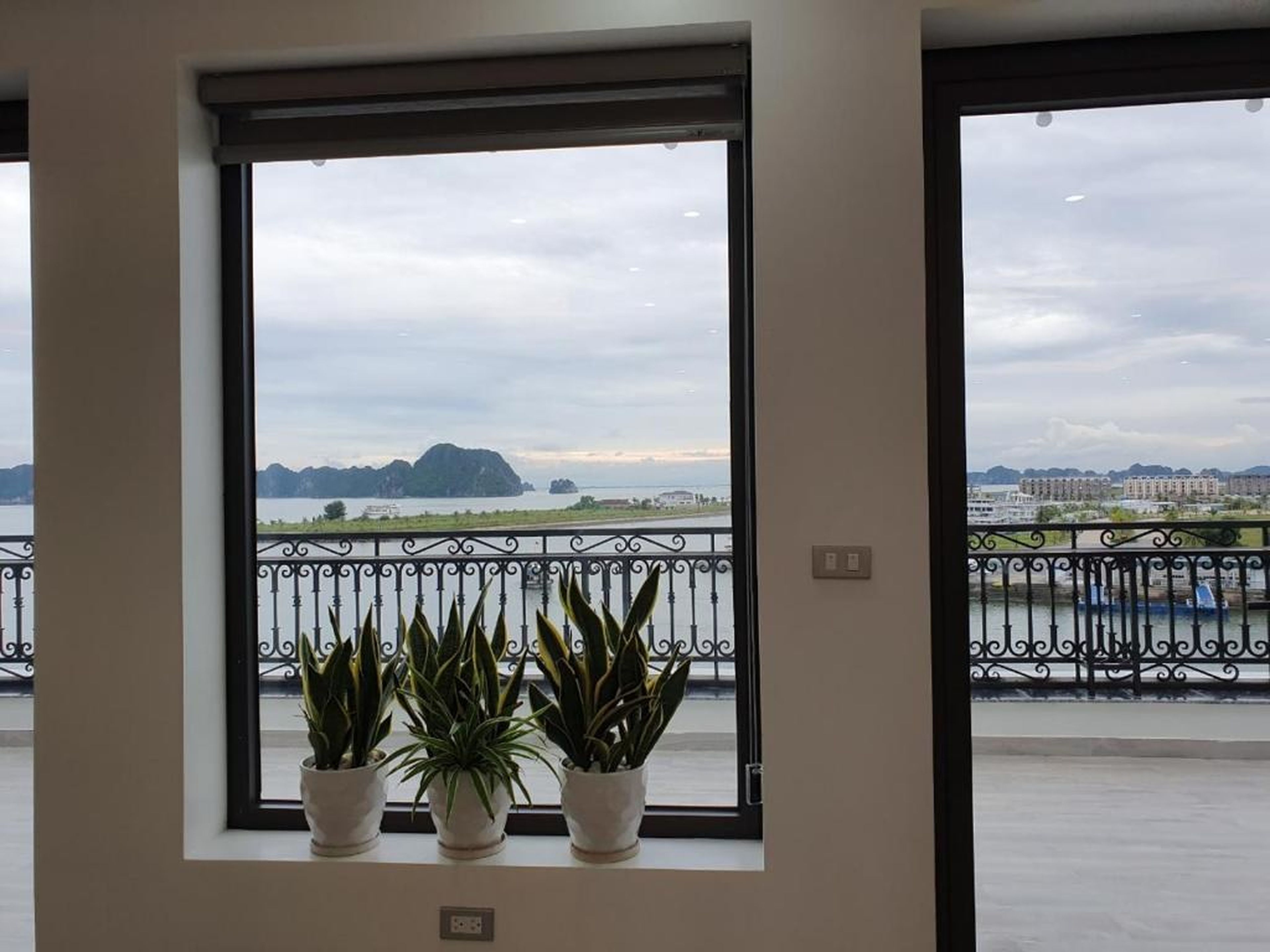 Ha Long Bay TC Hotel - Hình 31