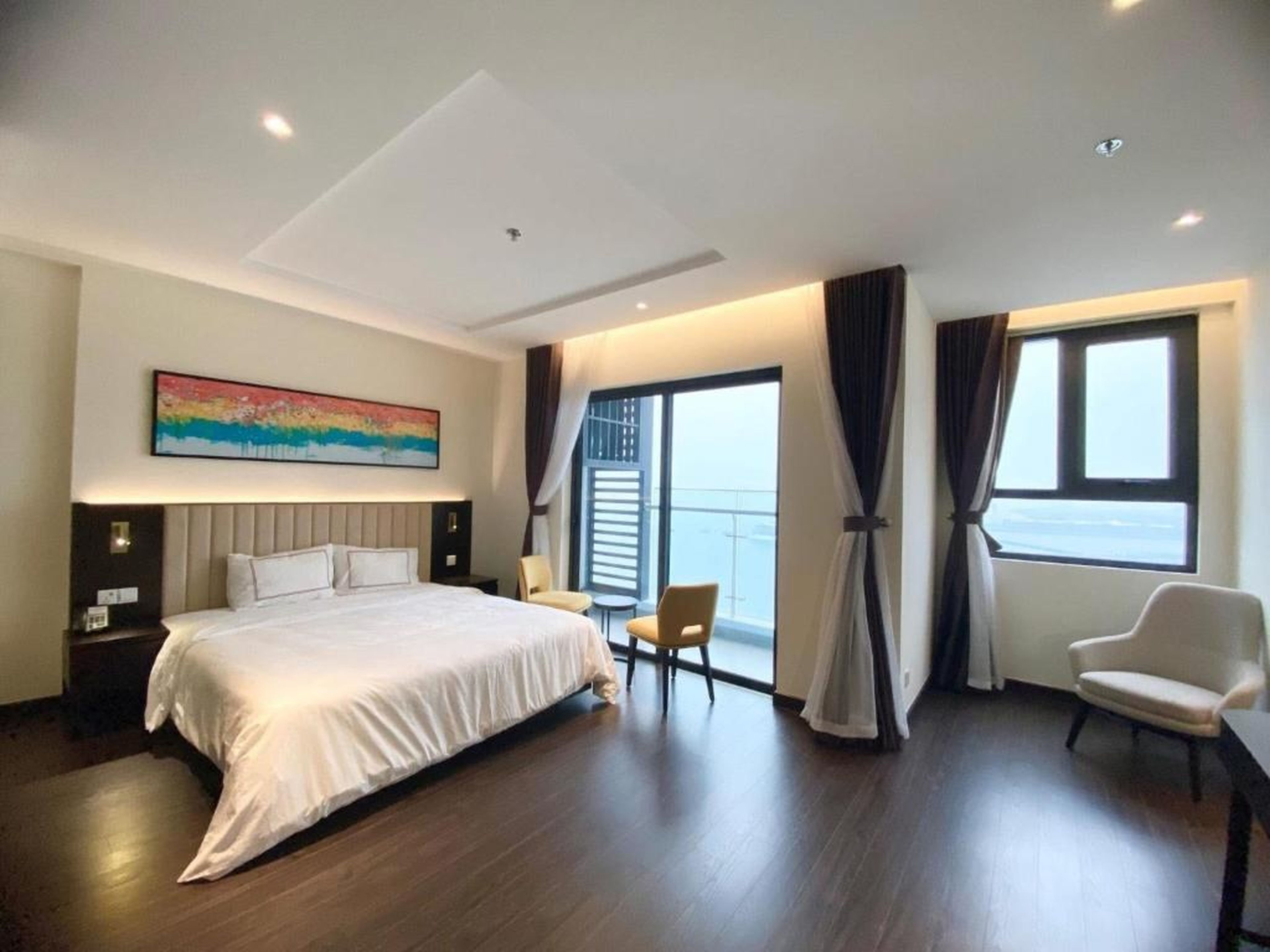 Home khách sạn SAPPHIRE 5 sao Hạ Long - Hình 3