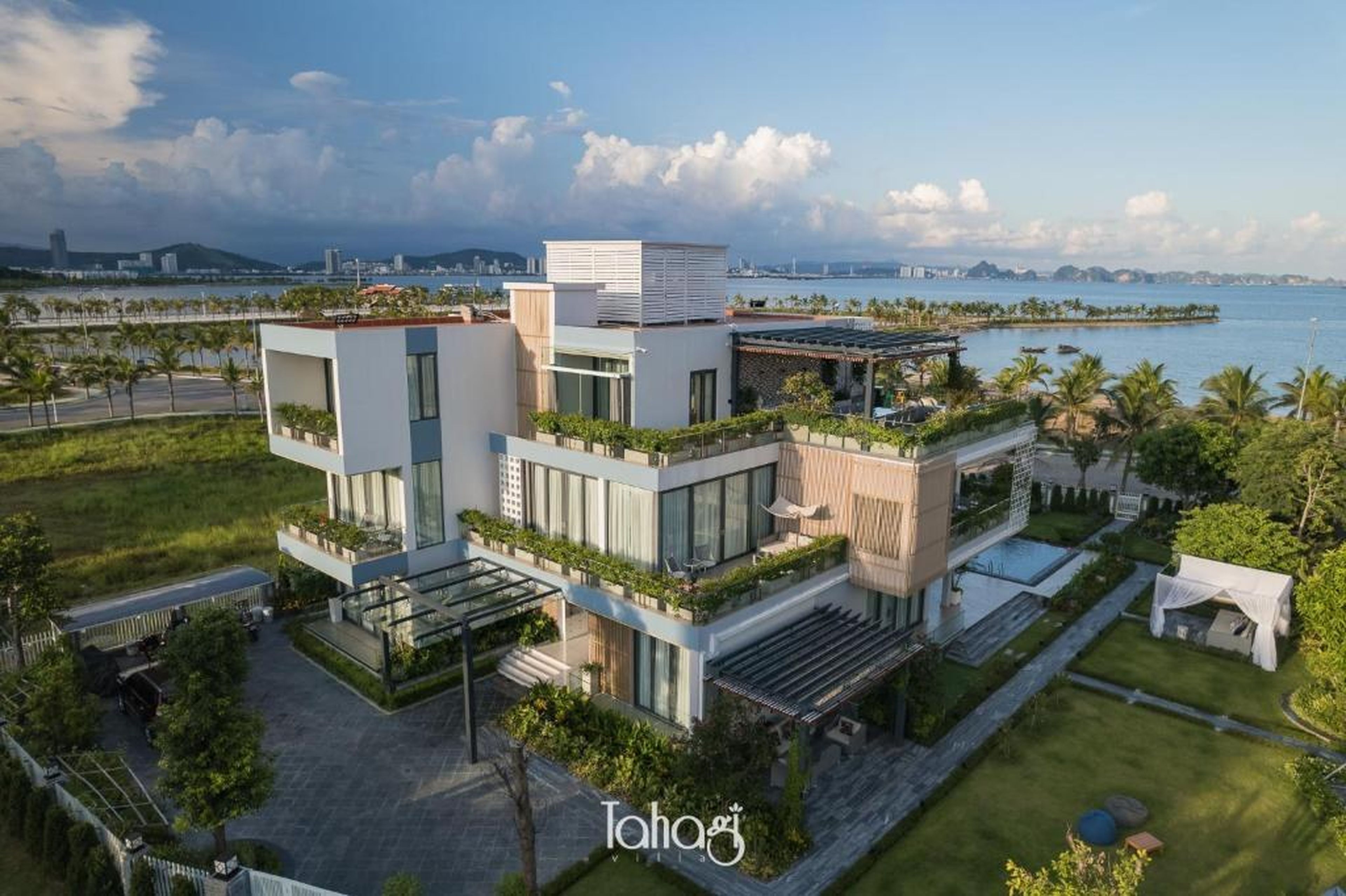 Tahagi Villa Tuan Chau Ha Long by HOFs - Hình 7