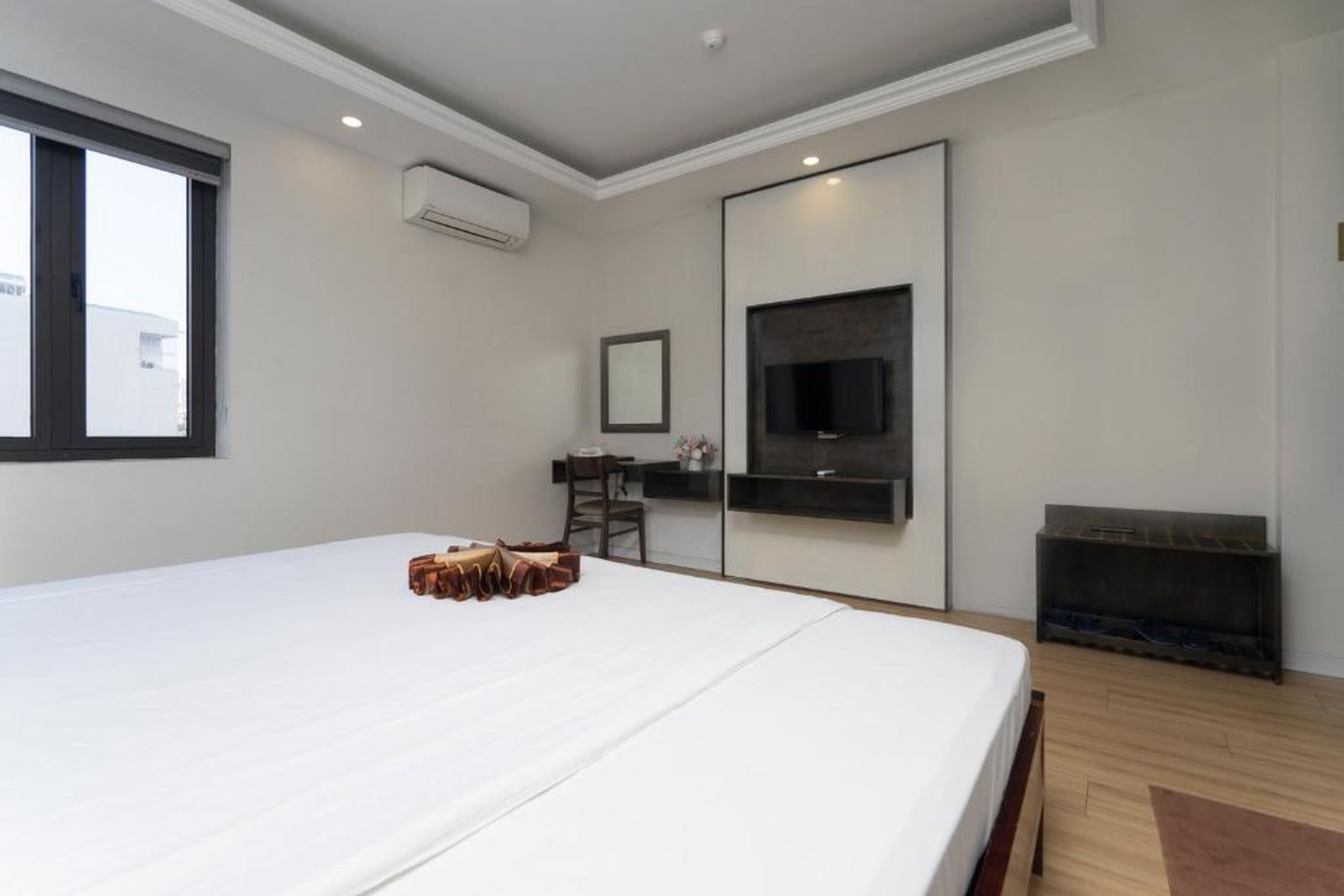 Boston Halong Hotel - Hình 39