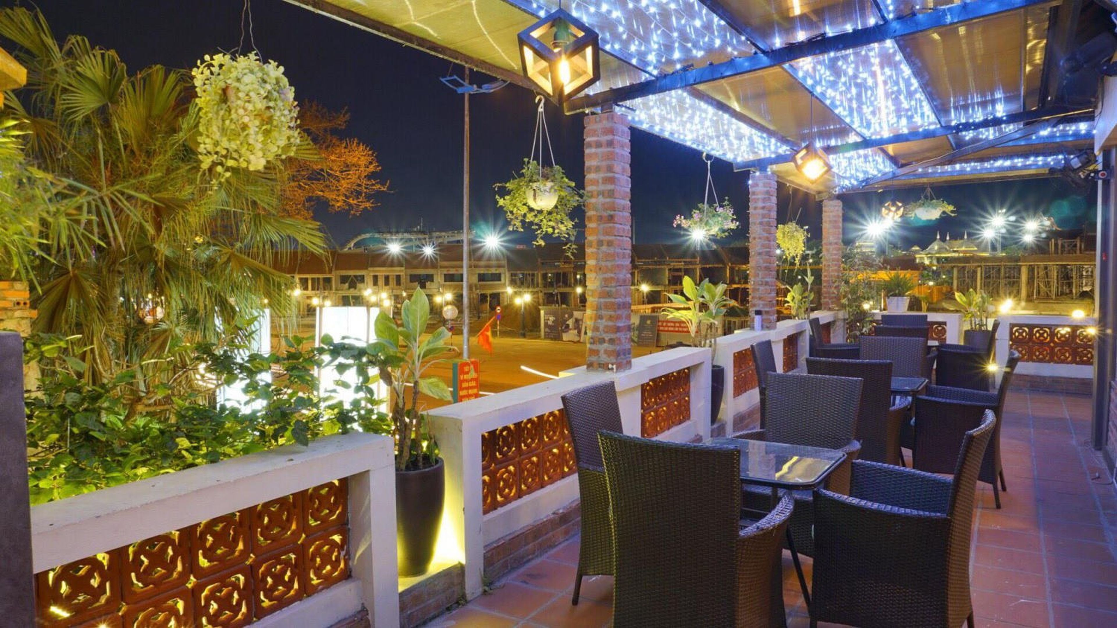 Điểm danh các quán cà phê view đẹp Hạ Long cho hội đam mê sống ảo - Hình 7