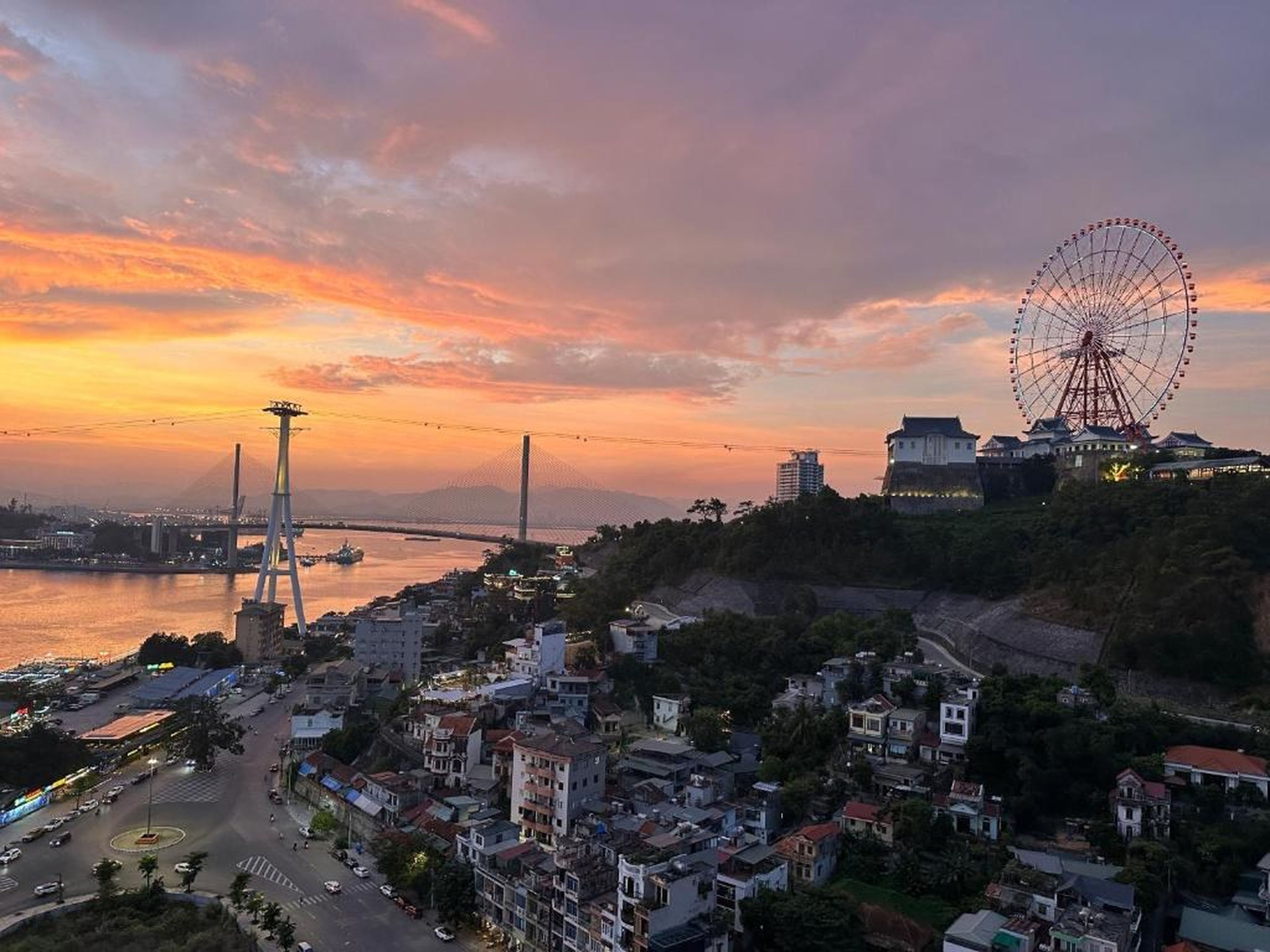 Sapphire Hạ Long Lumi Apartment - Hình 15