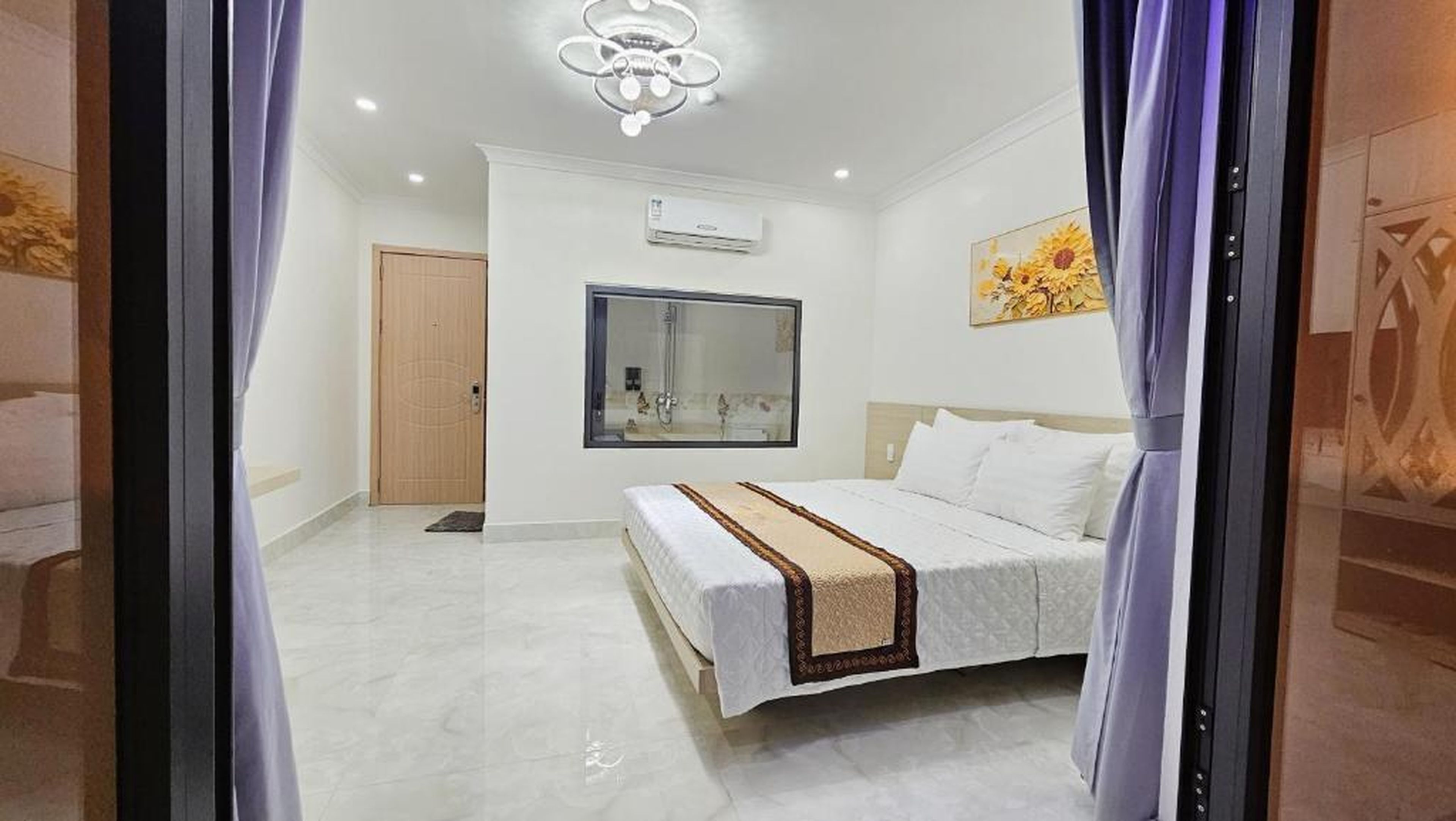 Lucky Hotel Uông Bí - Hình 12