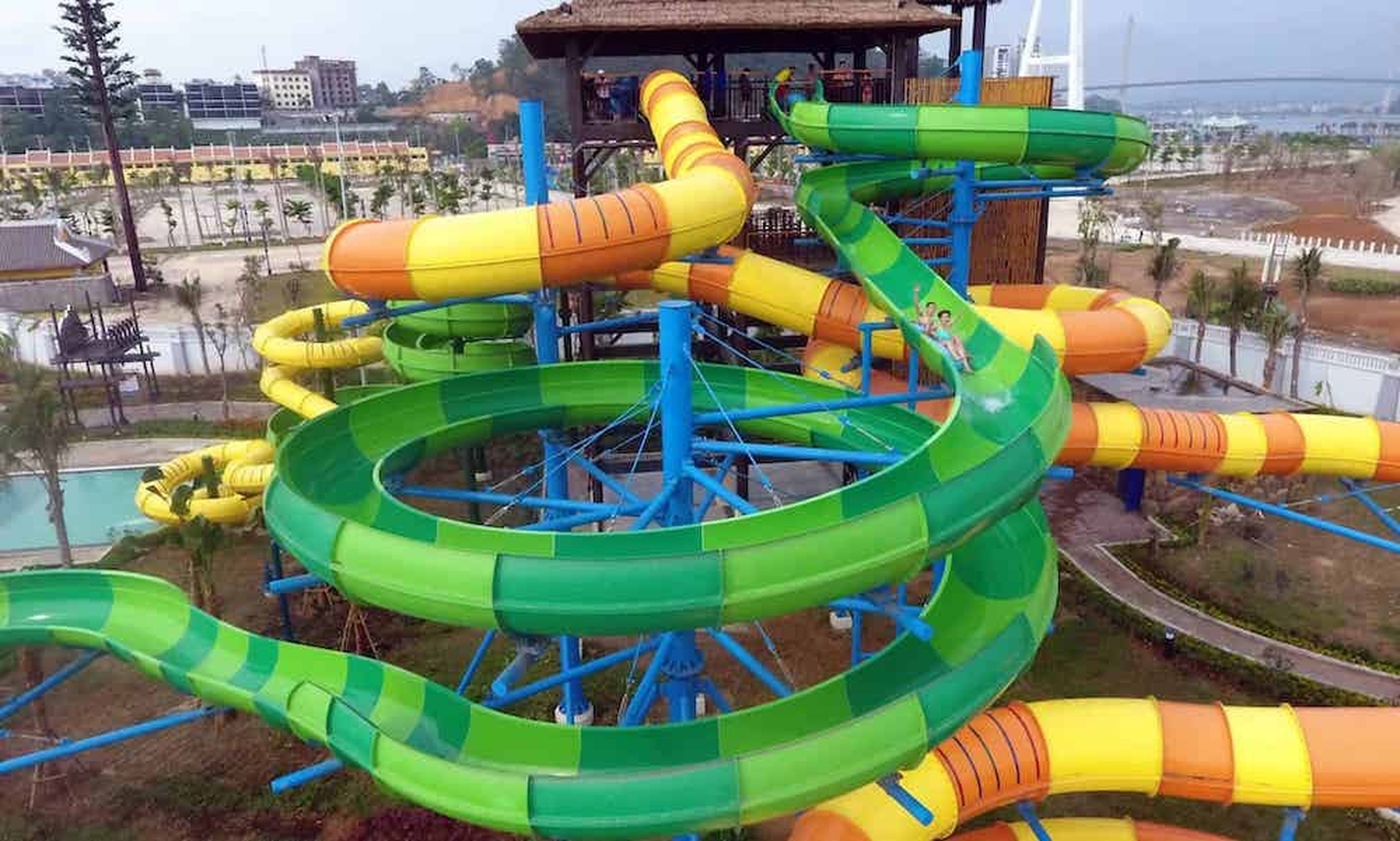 Chất lừ Bãi tắm Sun World trong Sun World Halong Complex - Hình 2