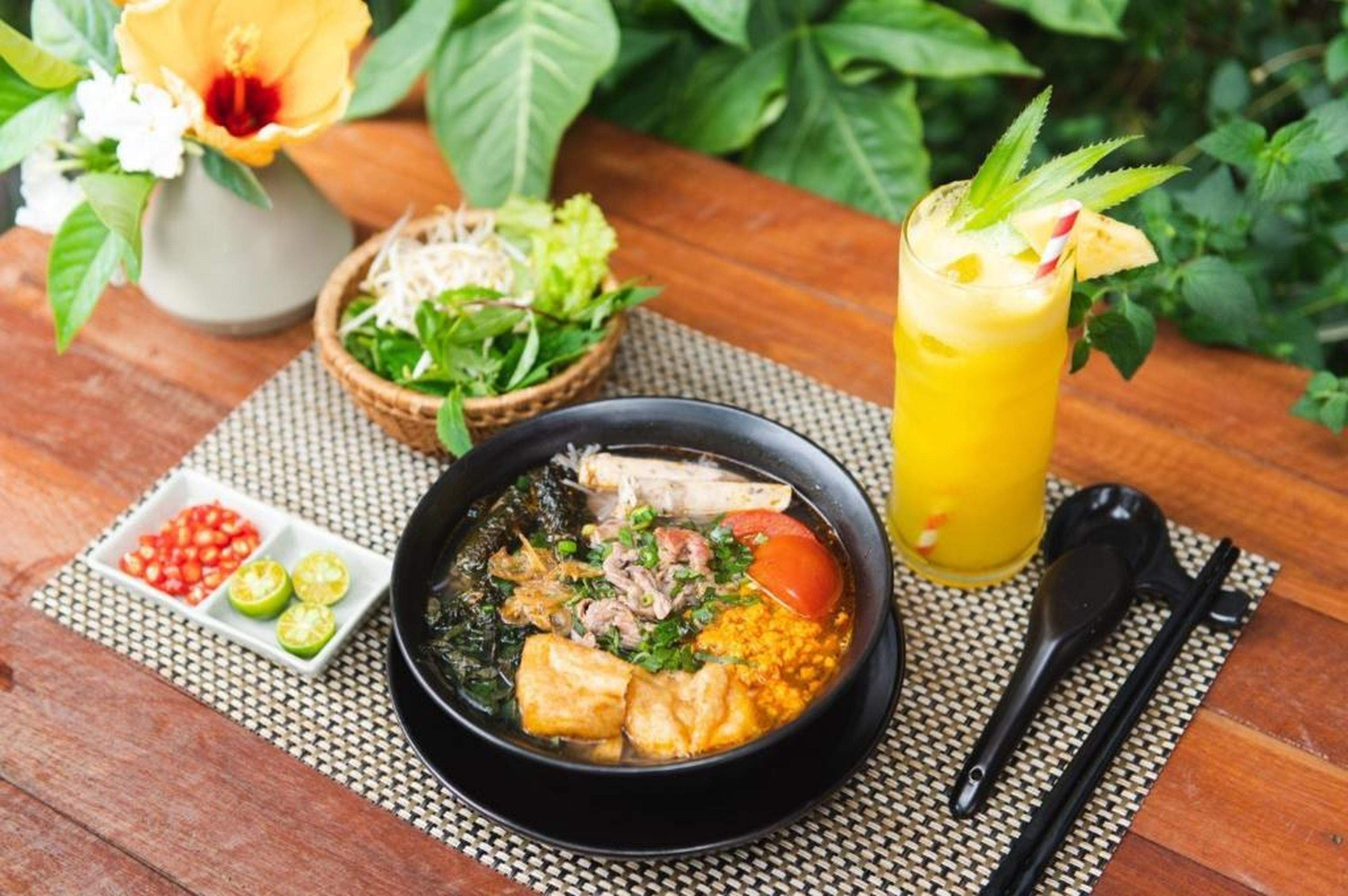 Luxury Homestay Vinhomes Dragonbay Hạ Long - Hình 46