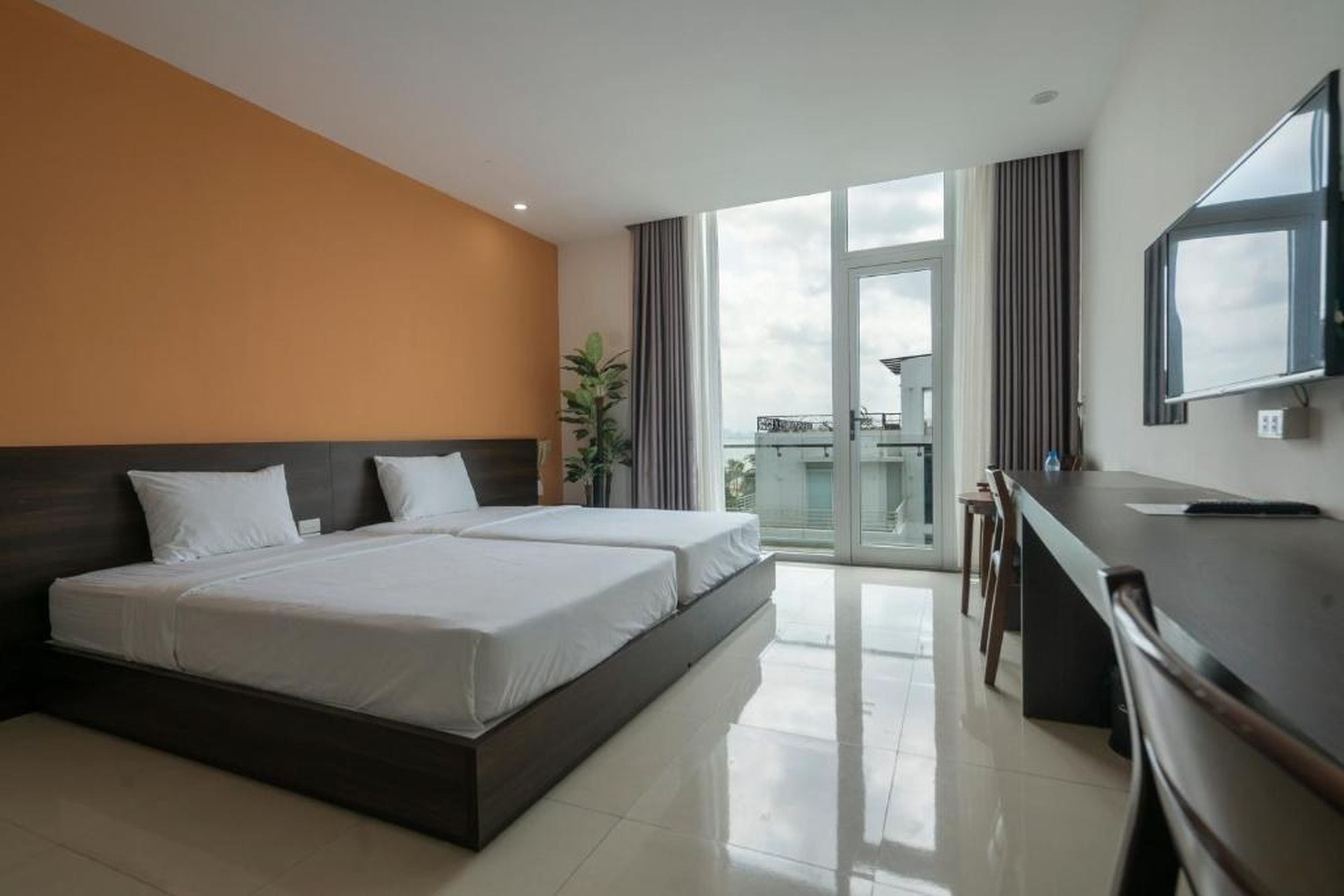 COCO Tuan Chau Hotel - Hình 16