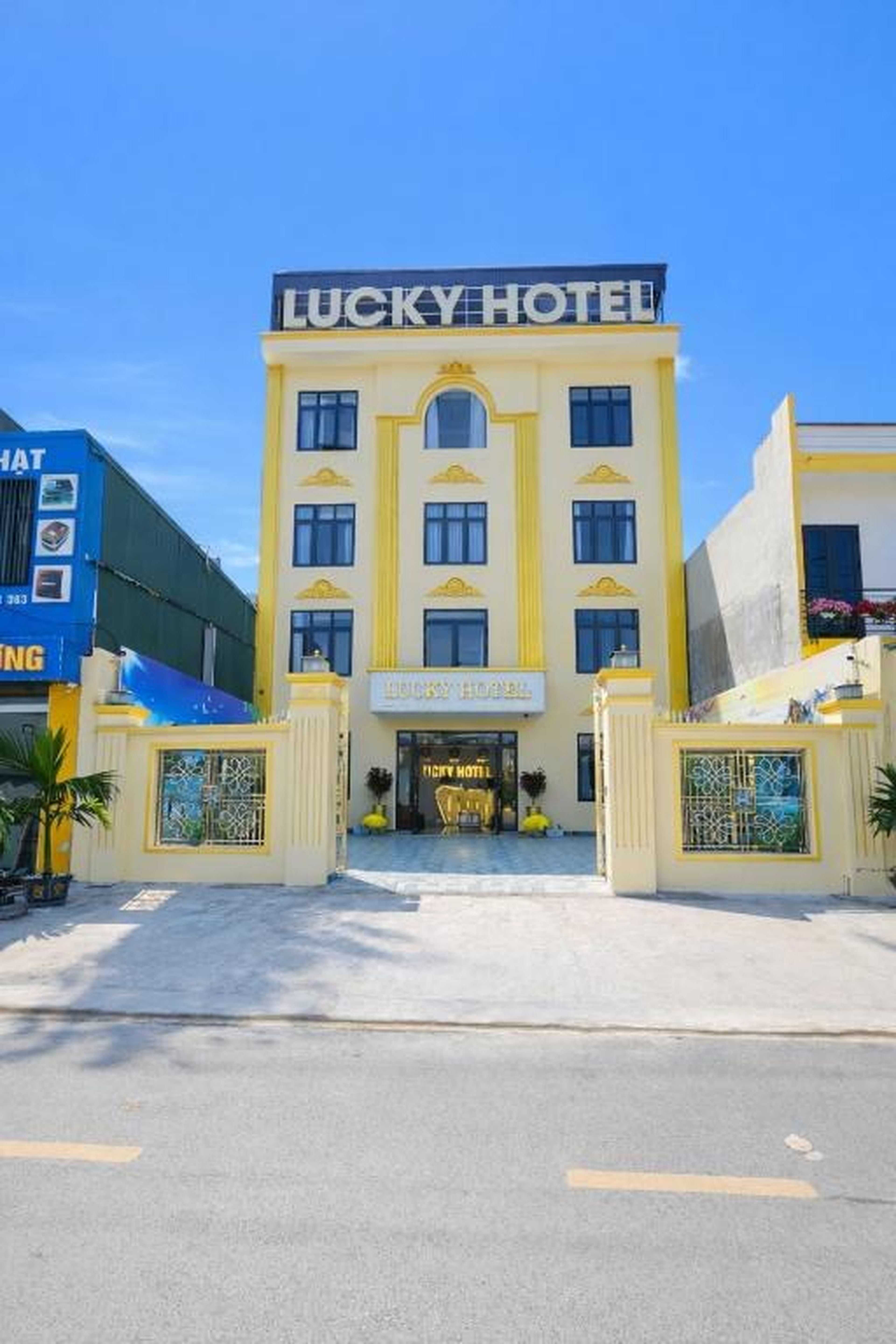 Lucky Hotel Uông Bí - Hình 1