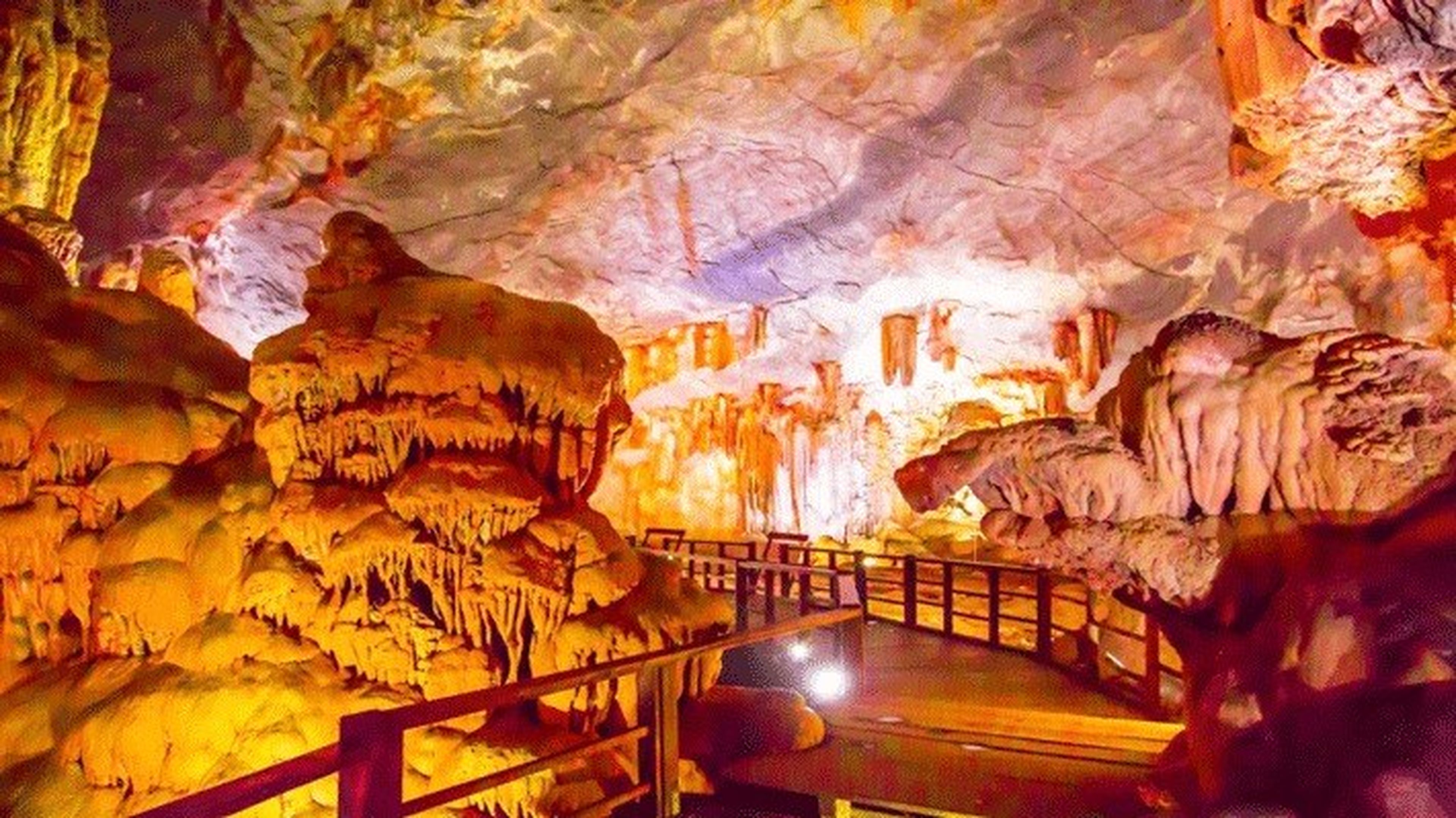 4-Day, 3-Night Northern Vietnam Tour: An Unforgettable Journey Exploring Hanoi – Ha Long – Ninh Binh – Sapa - Hình 1