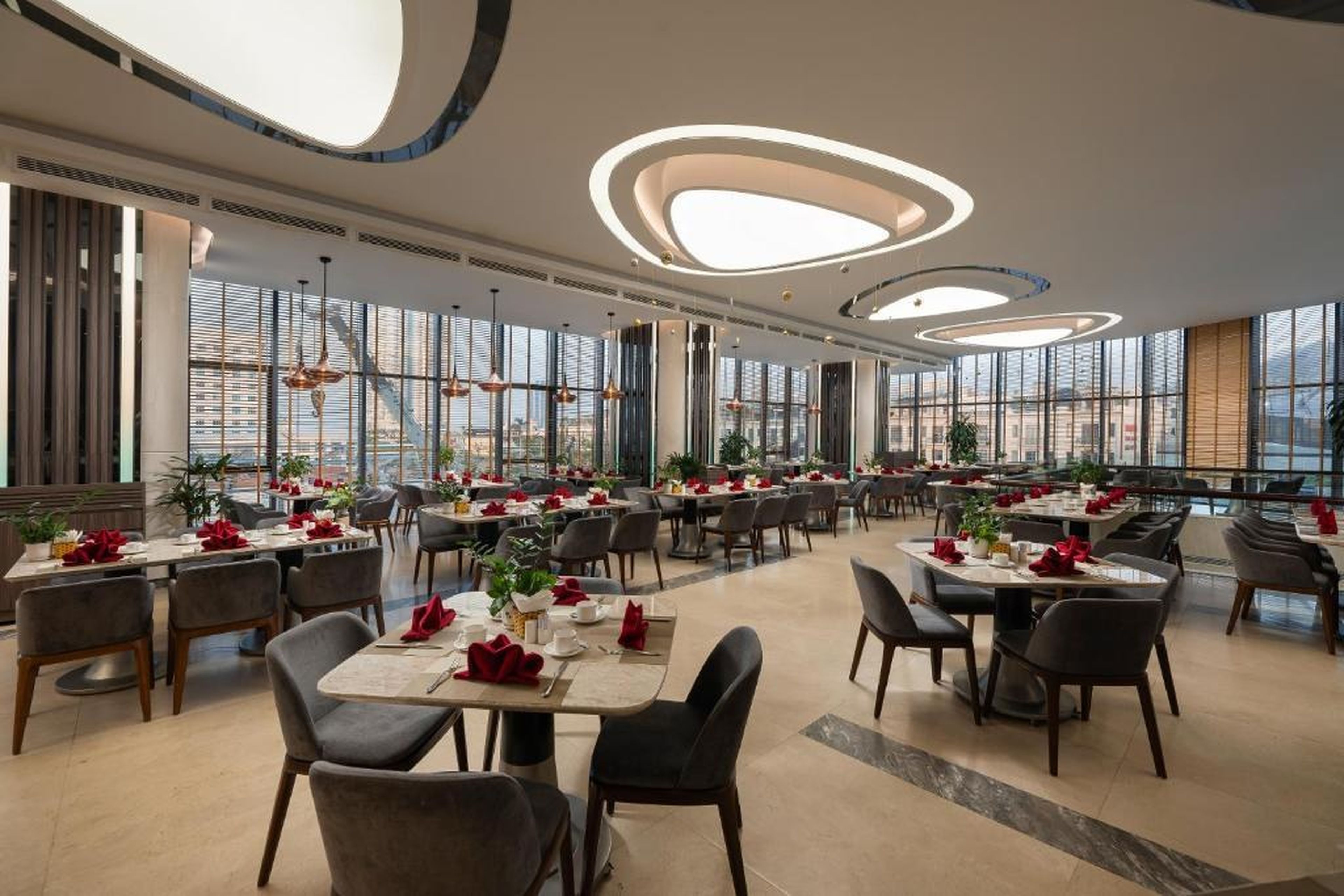 DeLaSea Ha Long Hotel - Modern Bayview Escape - Hình 40