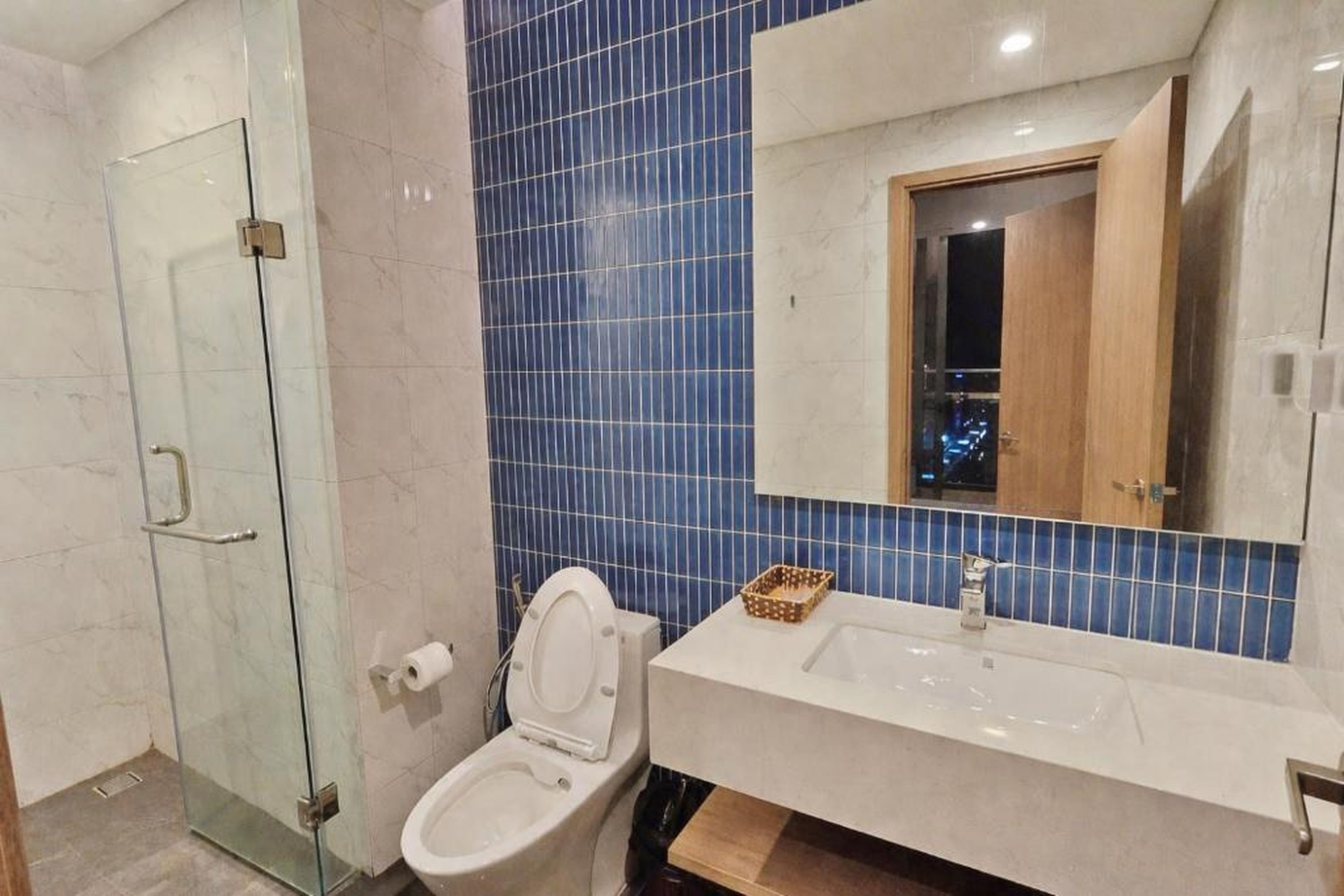 Asahi Luxstay - ICON40 Ha Long 2BR Luxury Apartment - Hình 30